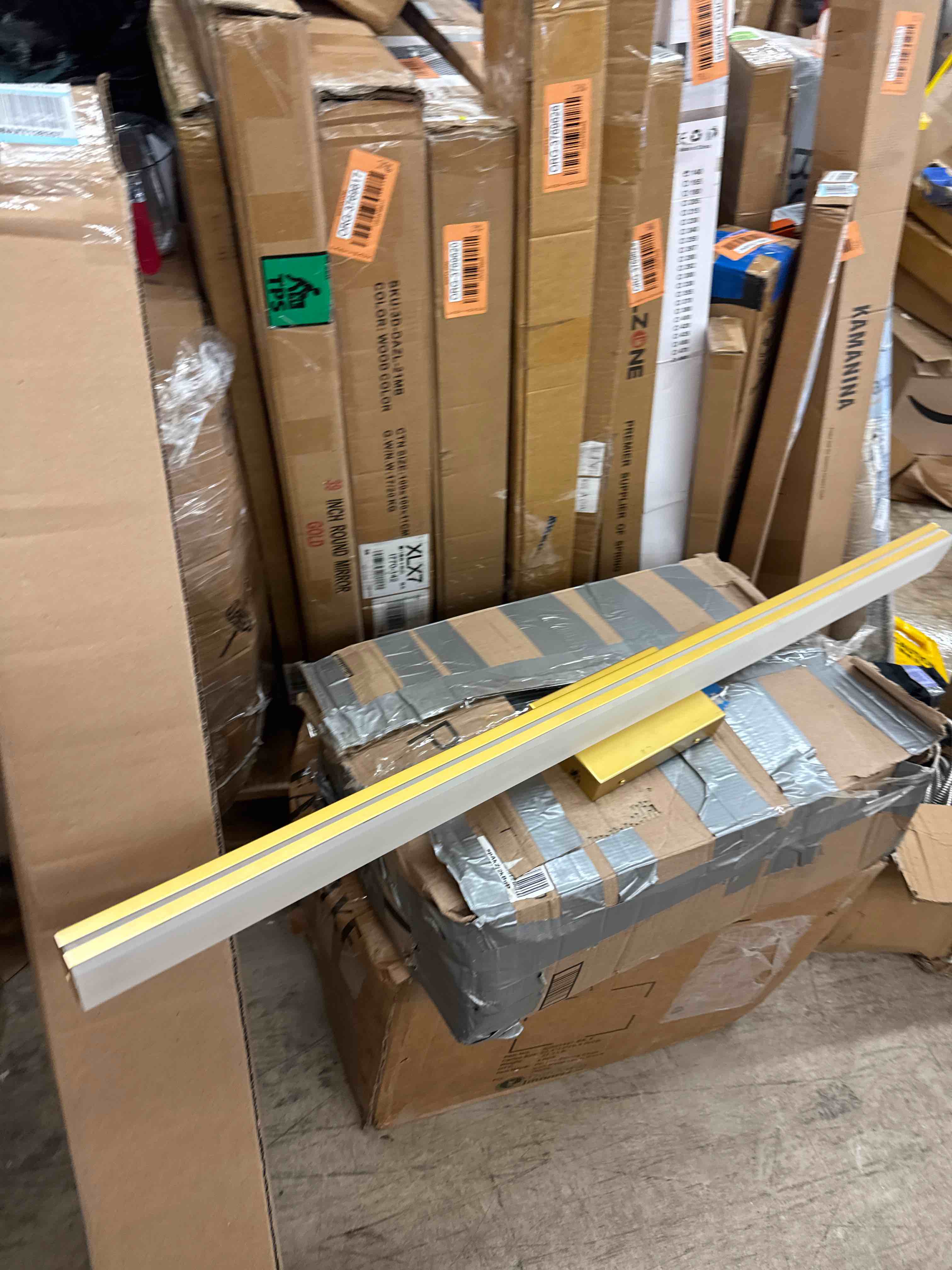 https://s3.amazonaws.com/lotting-images-prod/phillipi/GRA0397482_1732647582027.jpeg