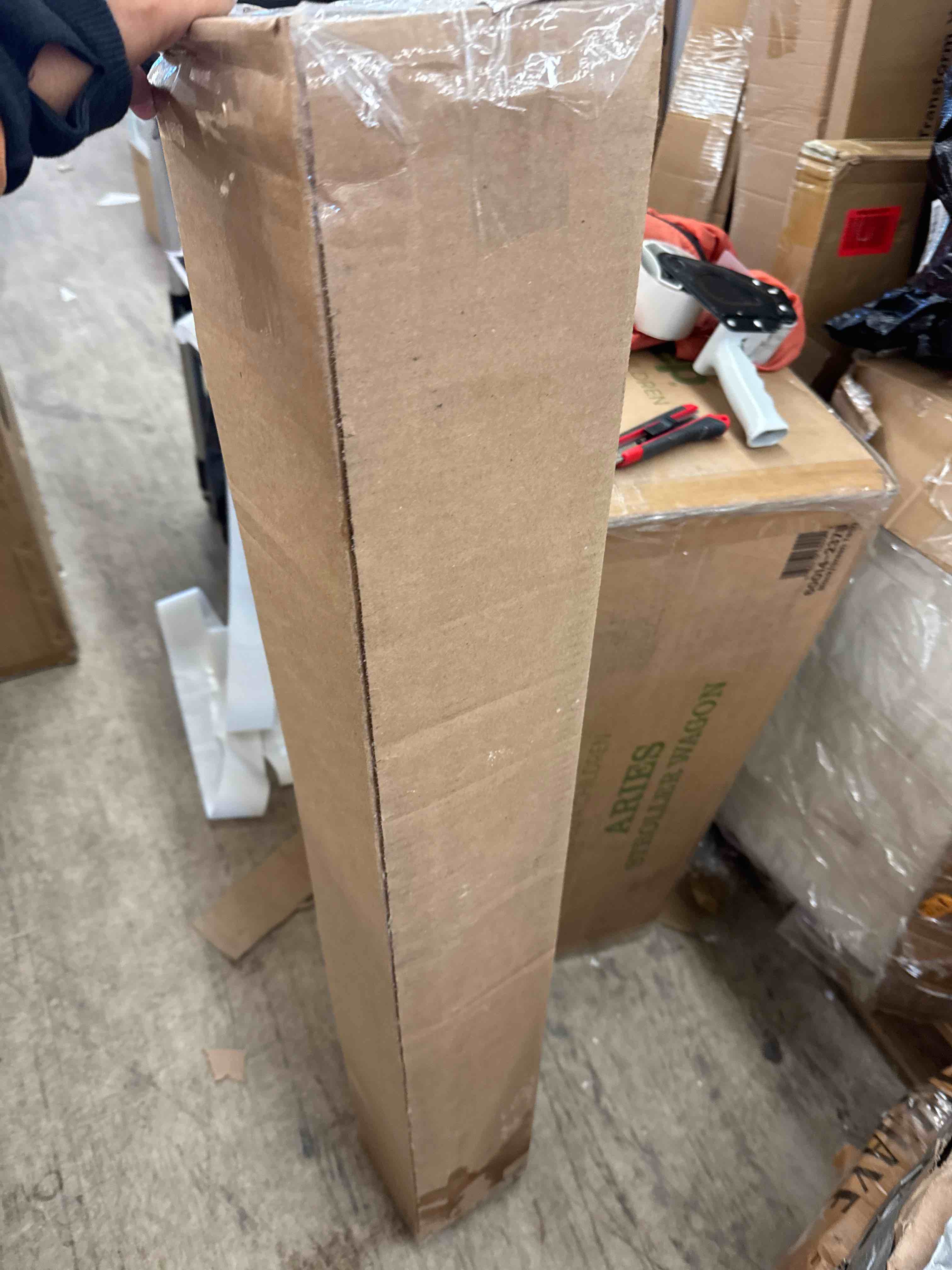 https://s3.amazonaws.com/lotting-images-prod/phillipi/GRA0397482_1732647605004.jpeg