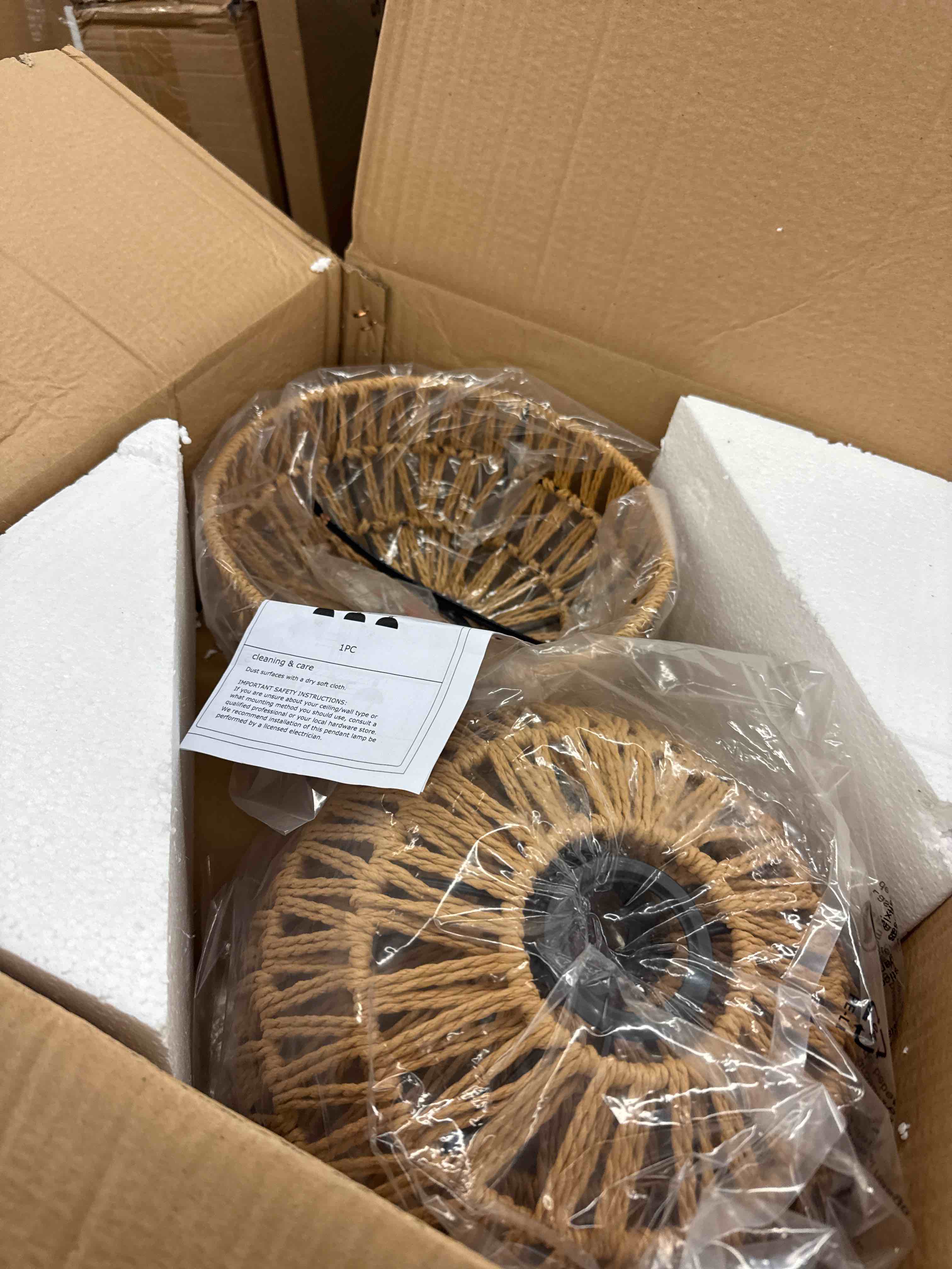 https://s3.amazonaws.com/lotting-images-prod/phillipi/GRA0397523_1732640842624.jpeg