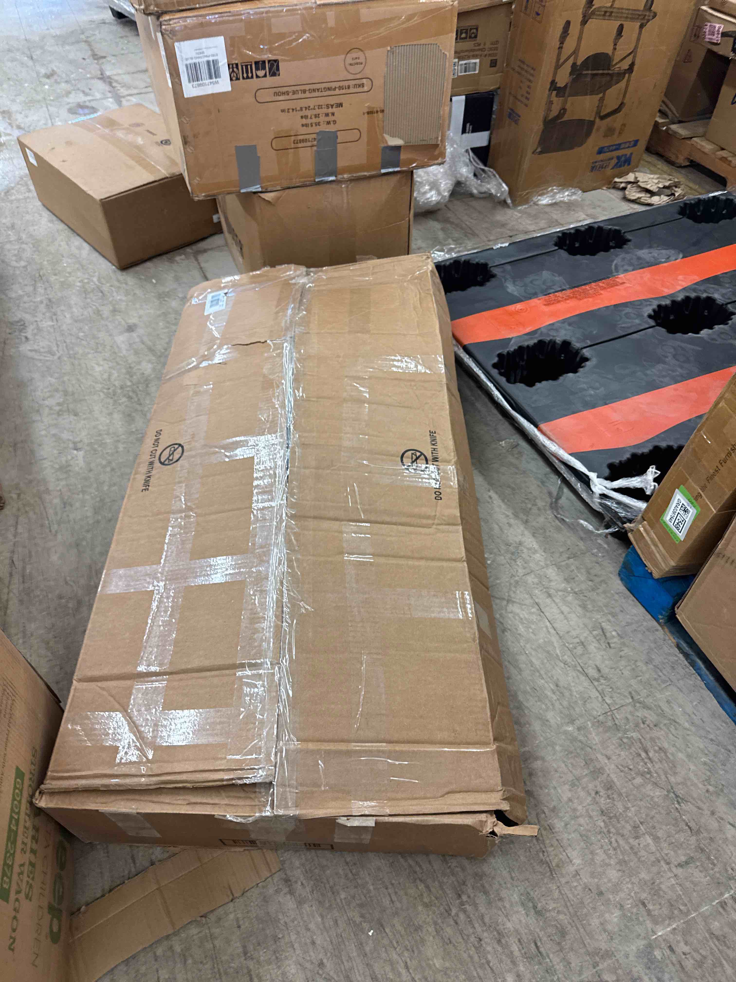 https://s3.amazonaws.com/lotting-images-prod/phillipi/GRA0397536_1732638478466.jpeg