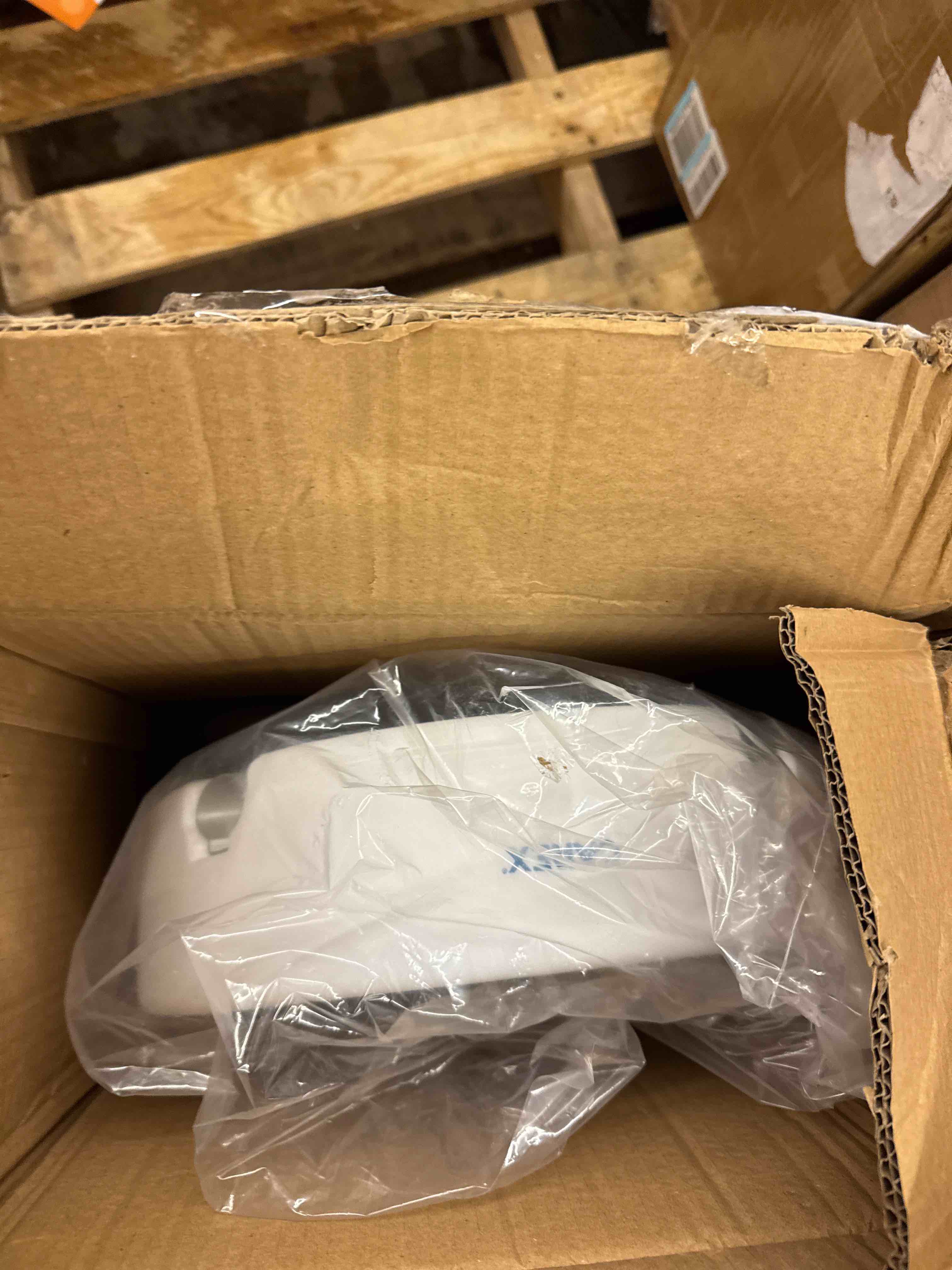 https://s3.amazonaws.com/lotting-images-prod/phillipi/GRA0397774_1731597486329.jpeg
