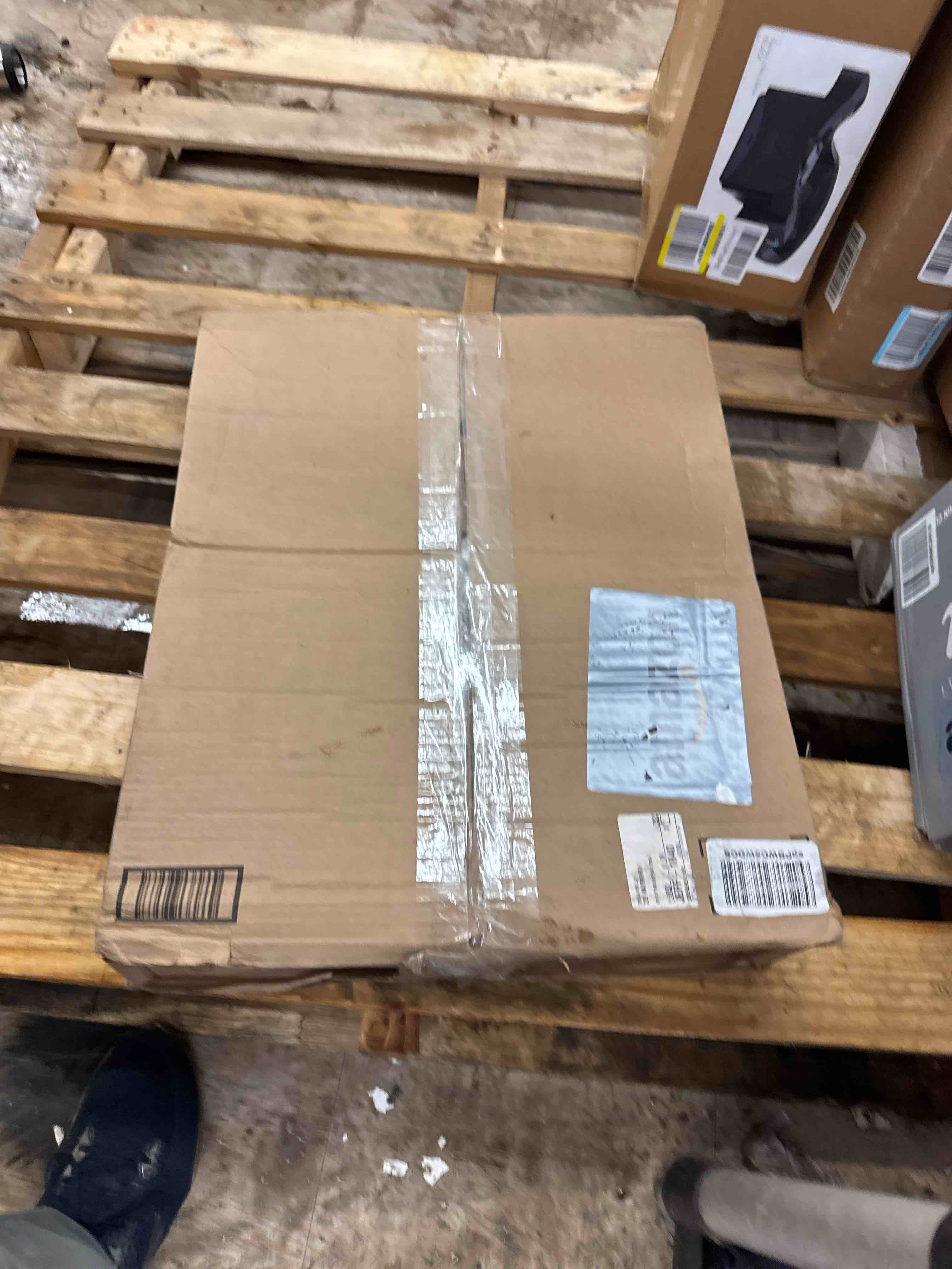 https://s3.amazonaws.com/lotting-images-prod/phillipi/GRA0397852_1731350185723.jpeg
