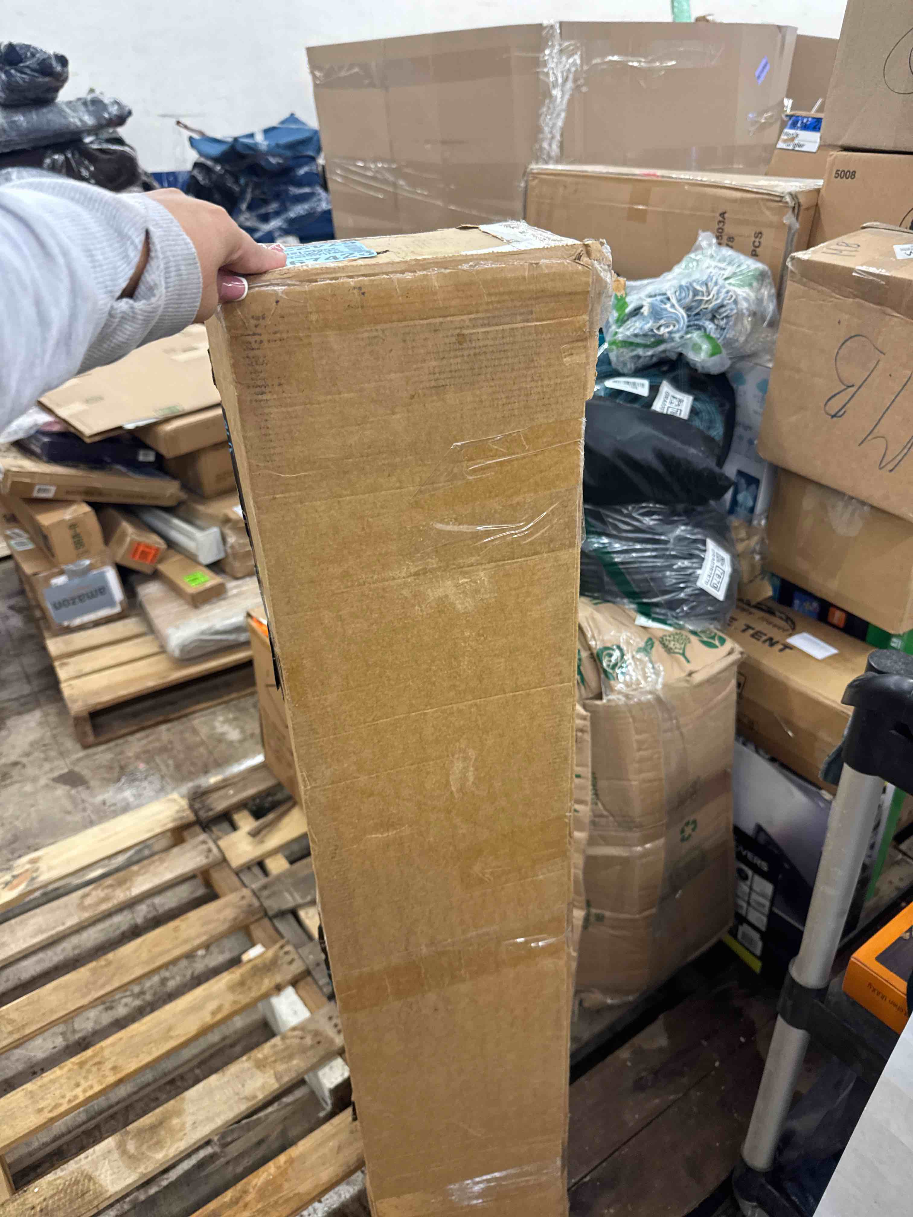 https://s3.amazonaws.com/lotting-images-prod/phillipi/GRA0397862_1731348963801.jpeg