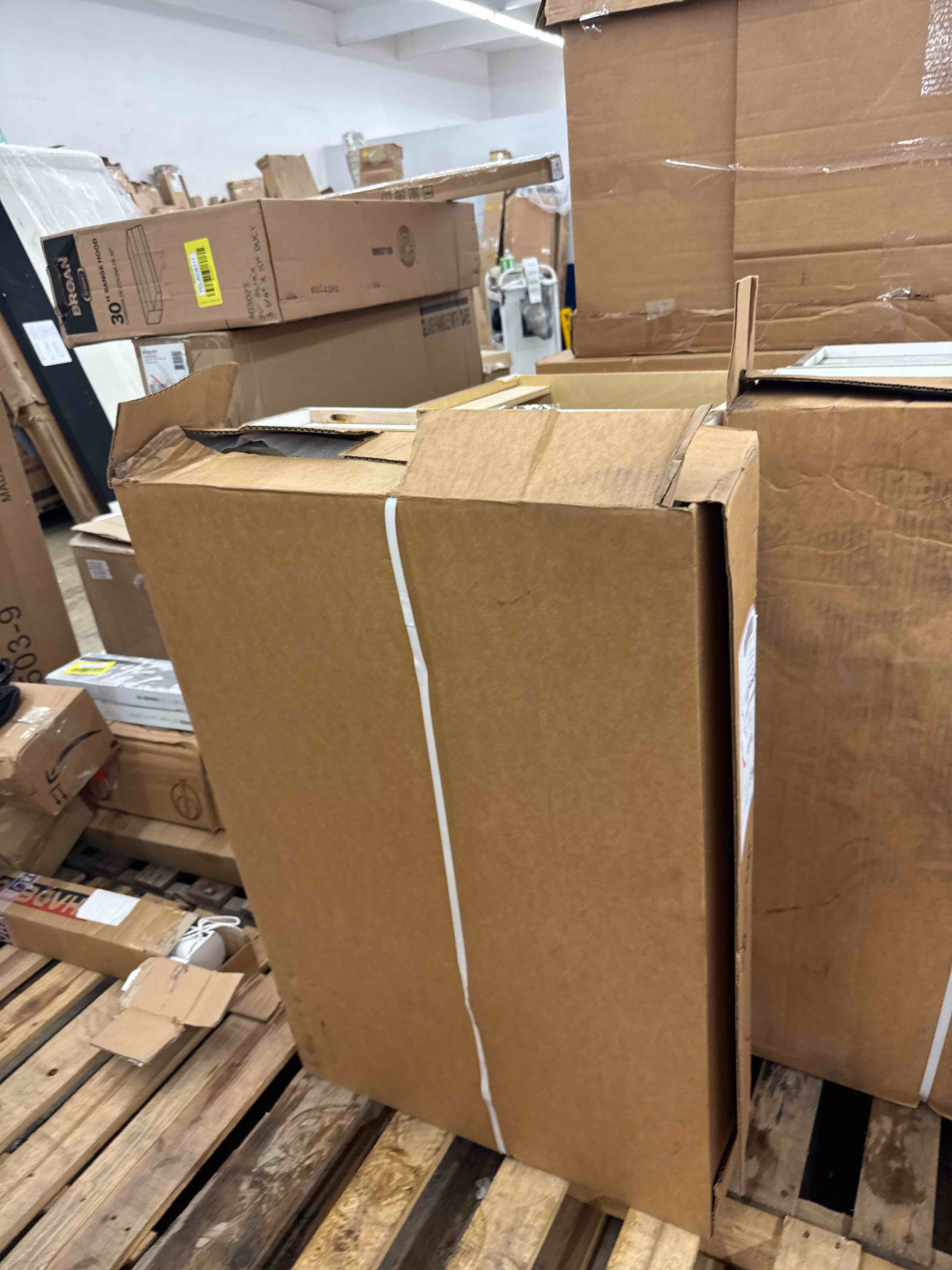 https://s3.amazonaws.com/lotting-images-prod/phillipi/GRA0397896_1731342073112.jpeg