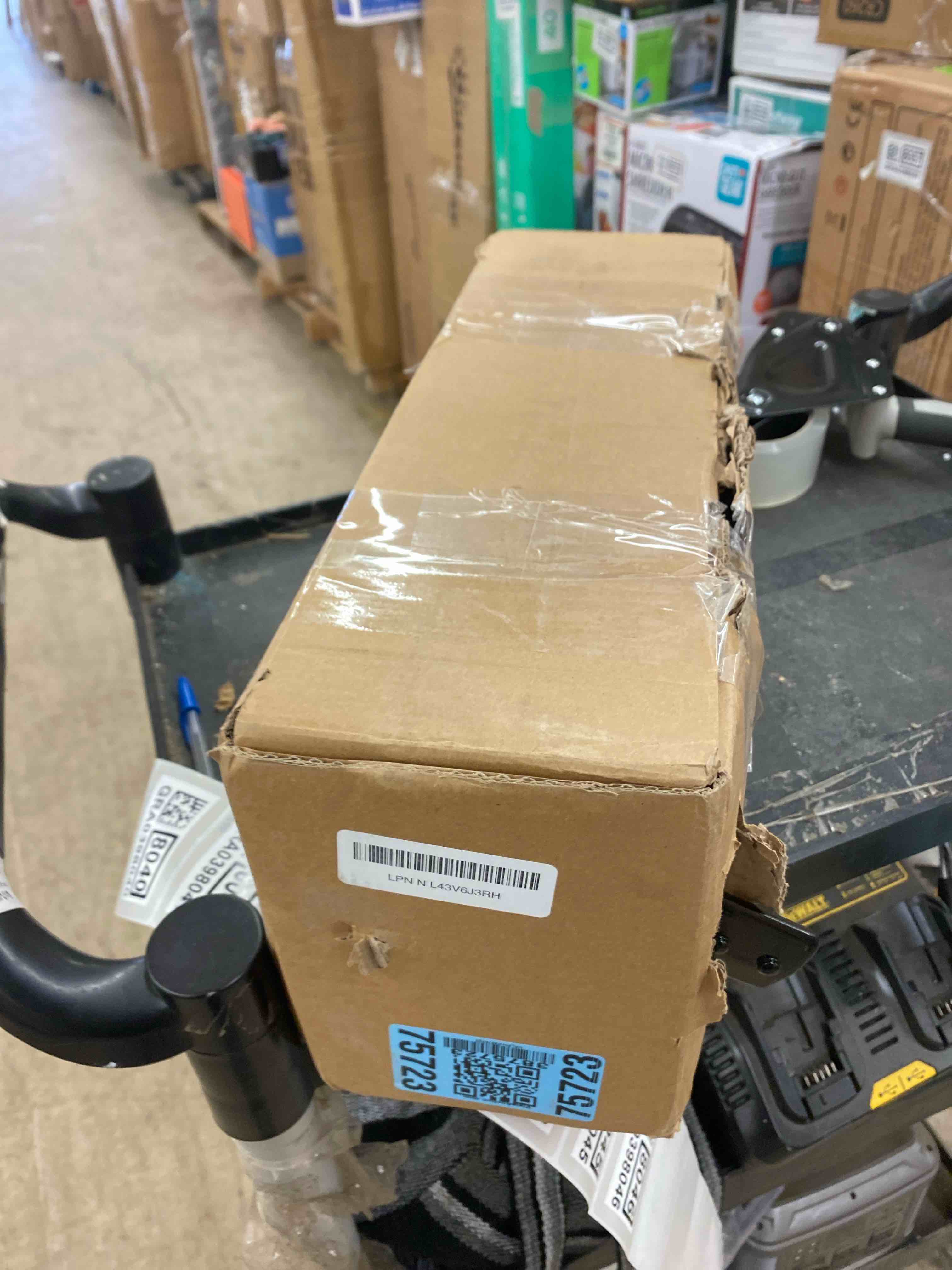 https://s3.amazonaws.com/lotting-images-prod/phillipi/GRA0398046_1744386025851.jpeg