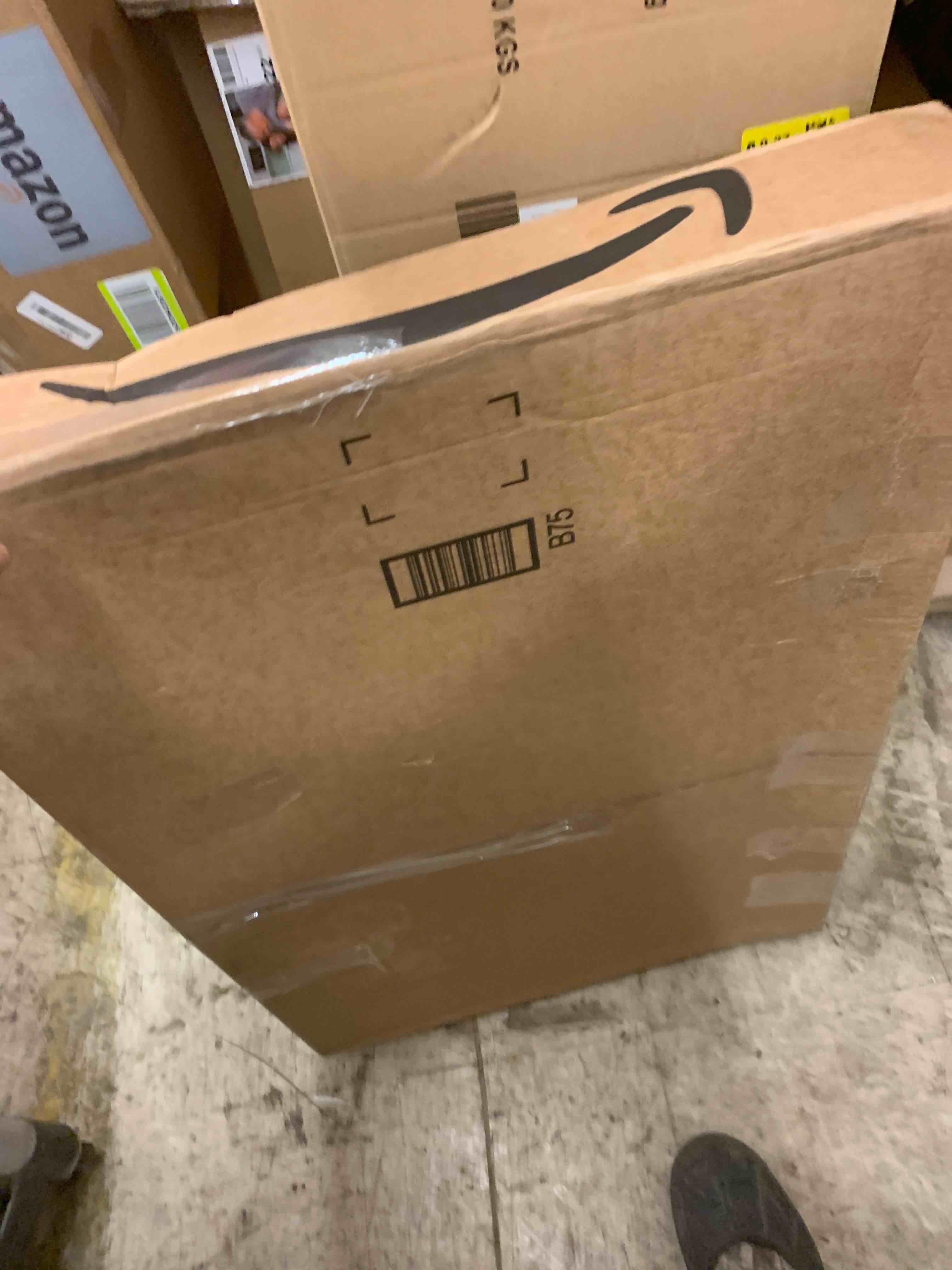 https://s3.amazonaws.com/lotting-images-prod/phillipi/GRA0398373_1740783066977.jpeg