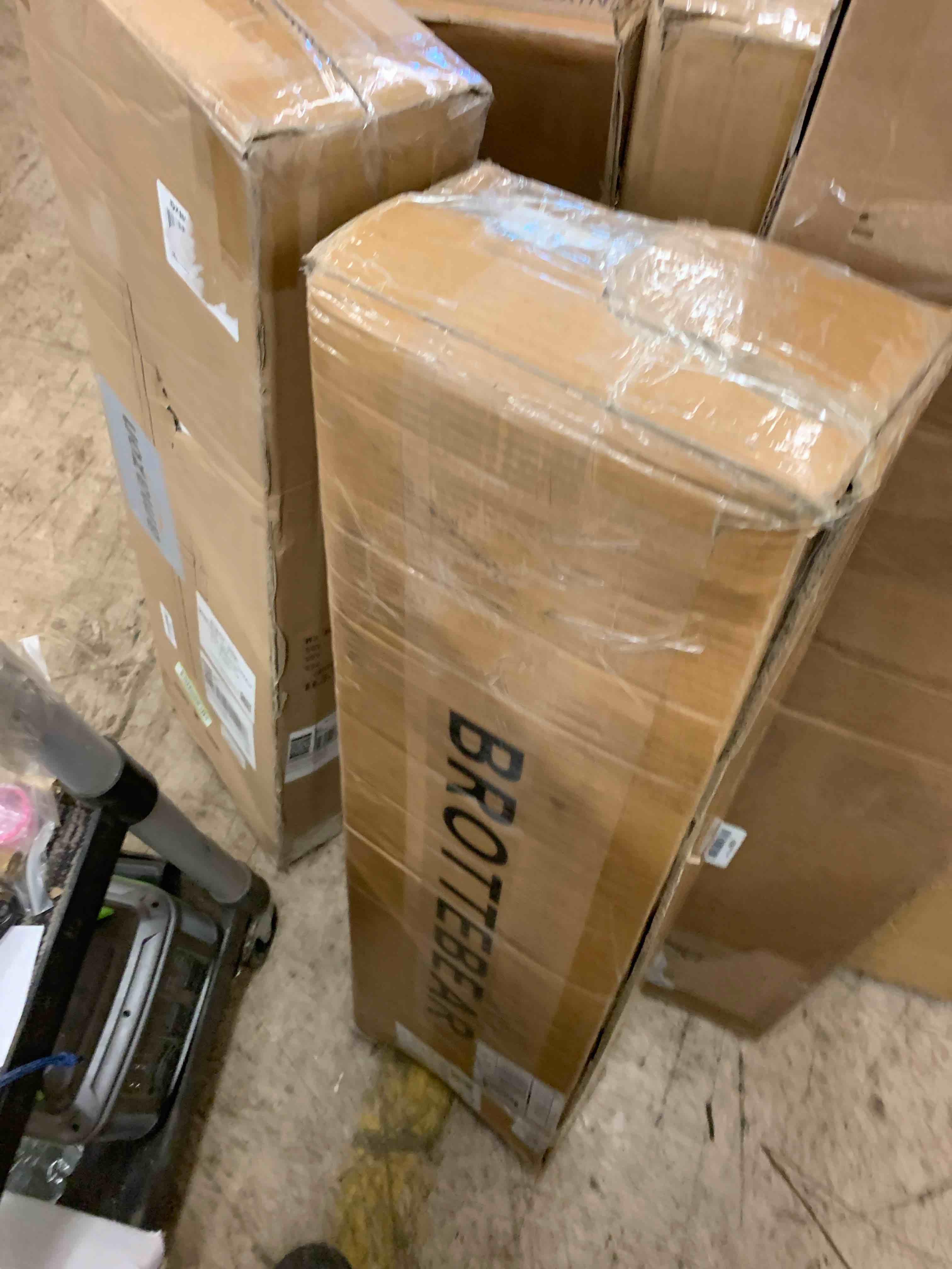 https://s3.amazonaws.com/lotting-images-prod/phillipi/GRA0398403_1740770417733.jpeg