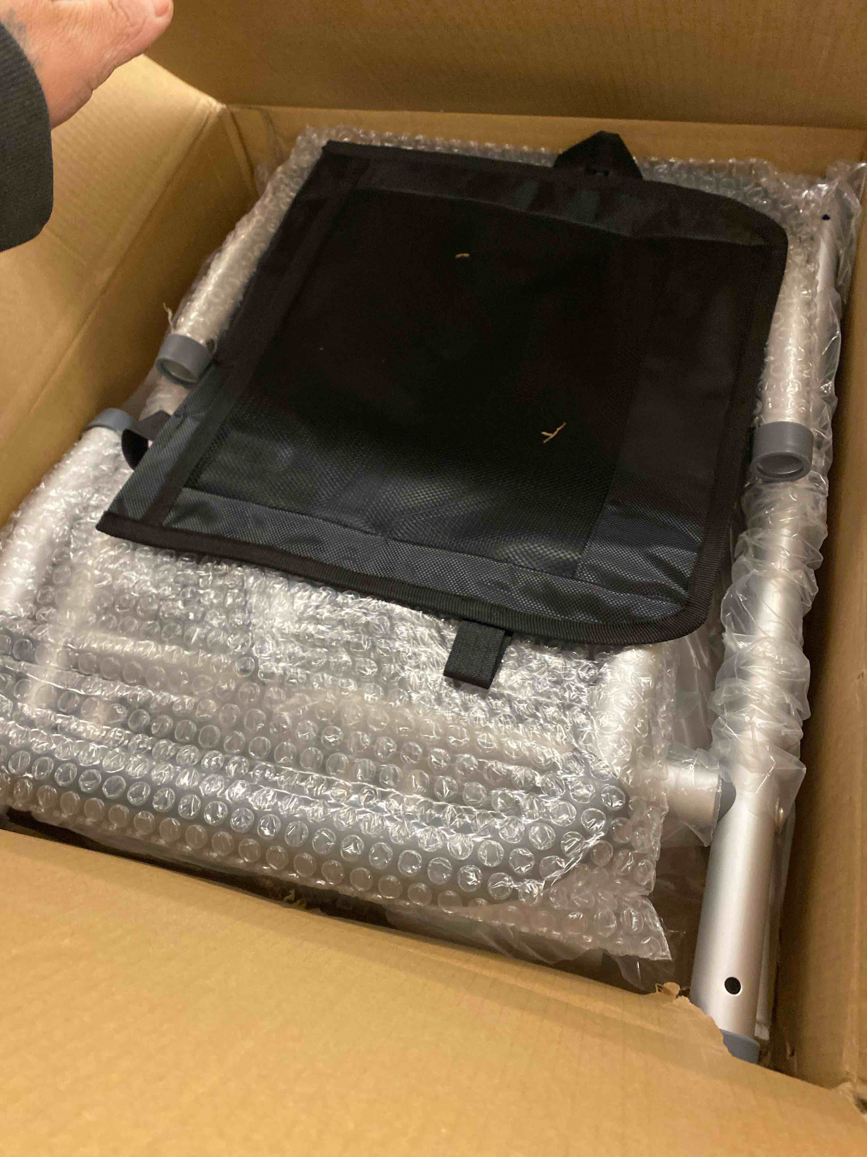 https://s3.amazonaws.com/lotting-images-prod/phillipi/GRA0398519_1740177971846.jpeg