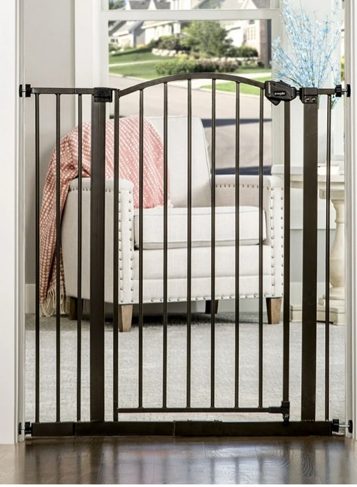 Regalo Extra Tall Bronze Arched Décor Baby Safety Gate, Age Group 6 to 24 Months, Baby Gate