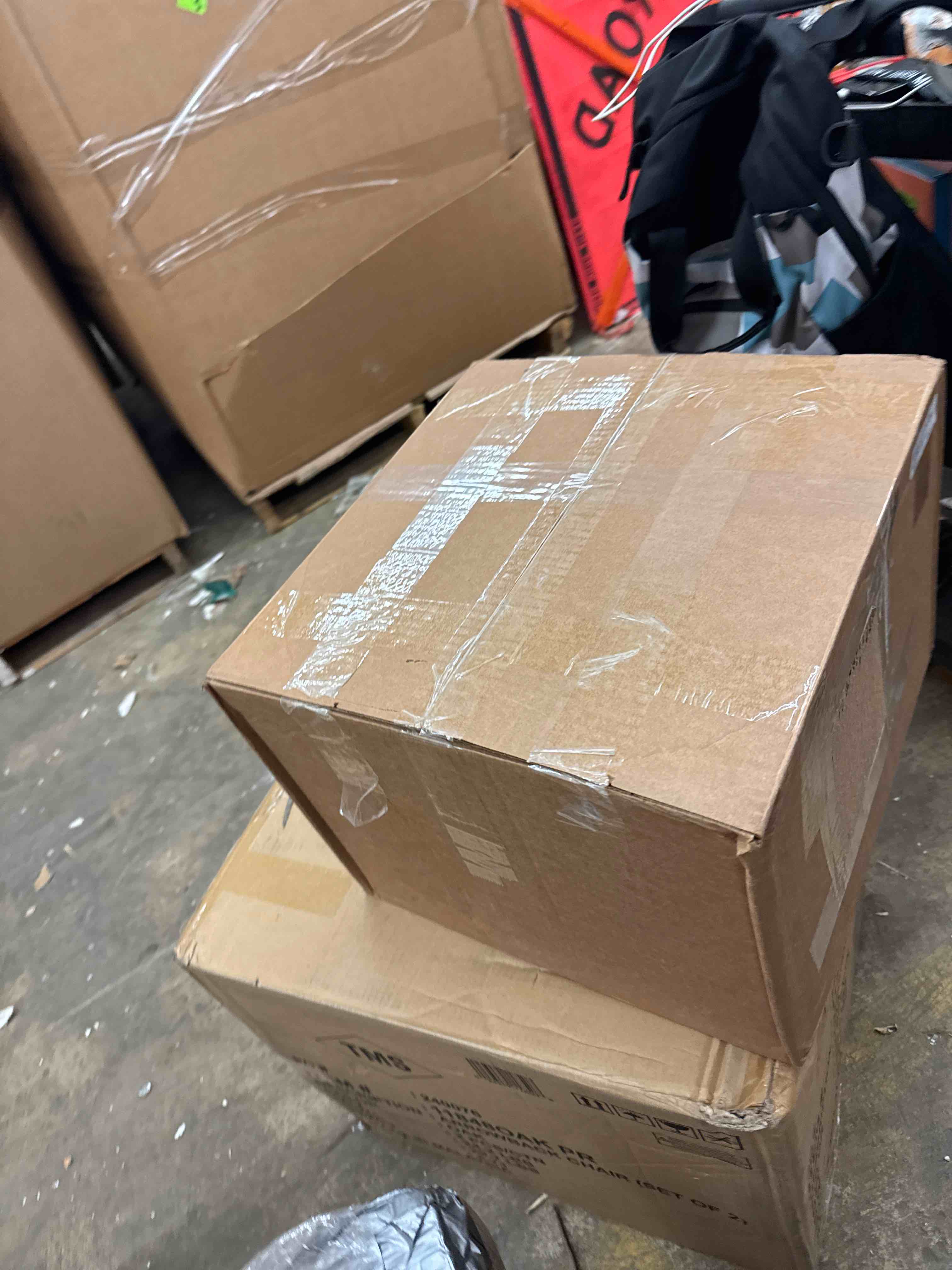 https://s3.amazonaws.com/lotting-images-prod/phillipi/GRA0399121_1738172411949.jpeg