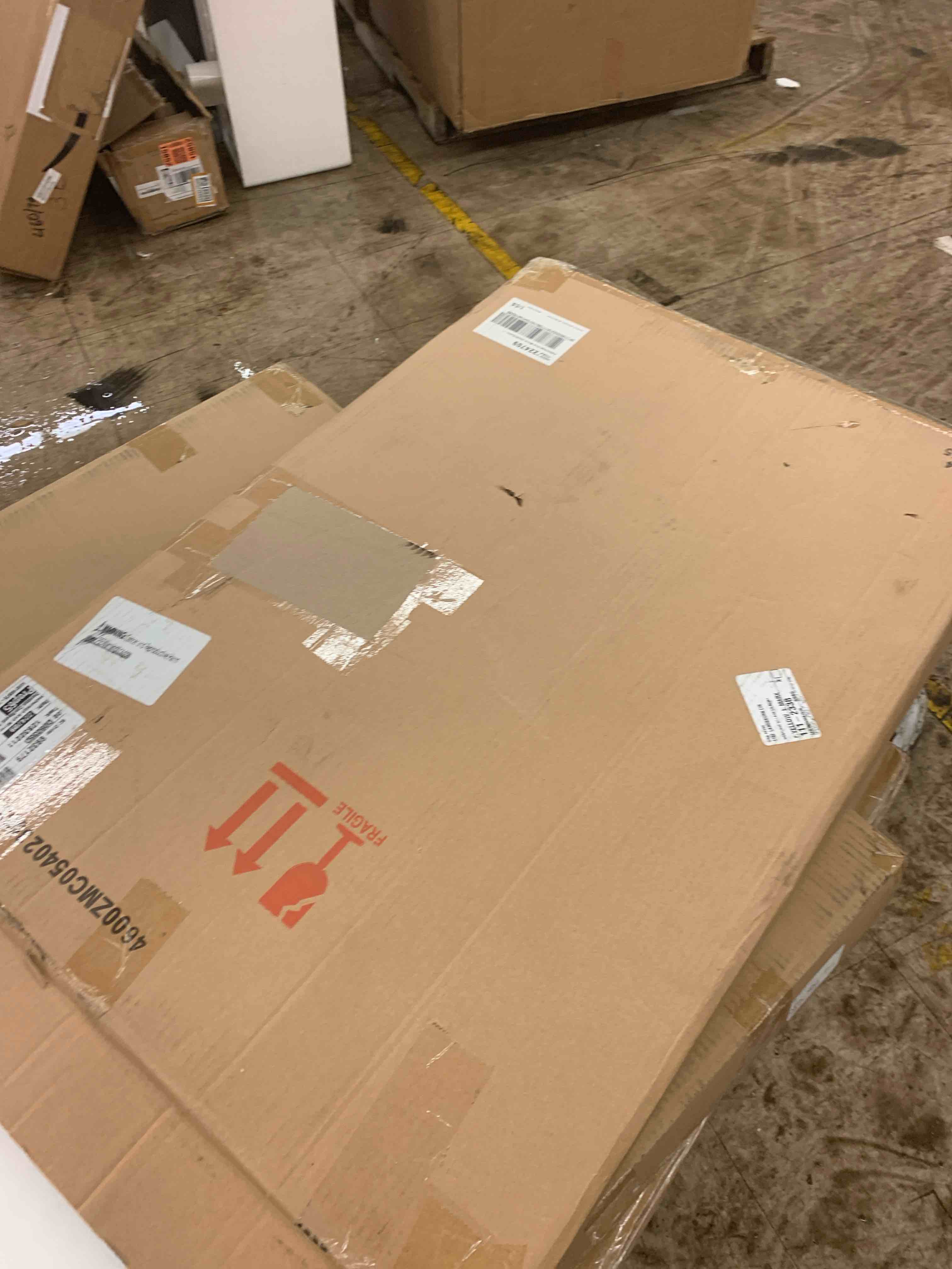 https://s3.amazonaws.com/lotting-images-prod/phillipi/GRA0399846_1732559950985.jpeg
