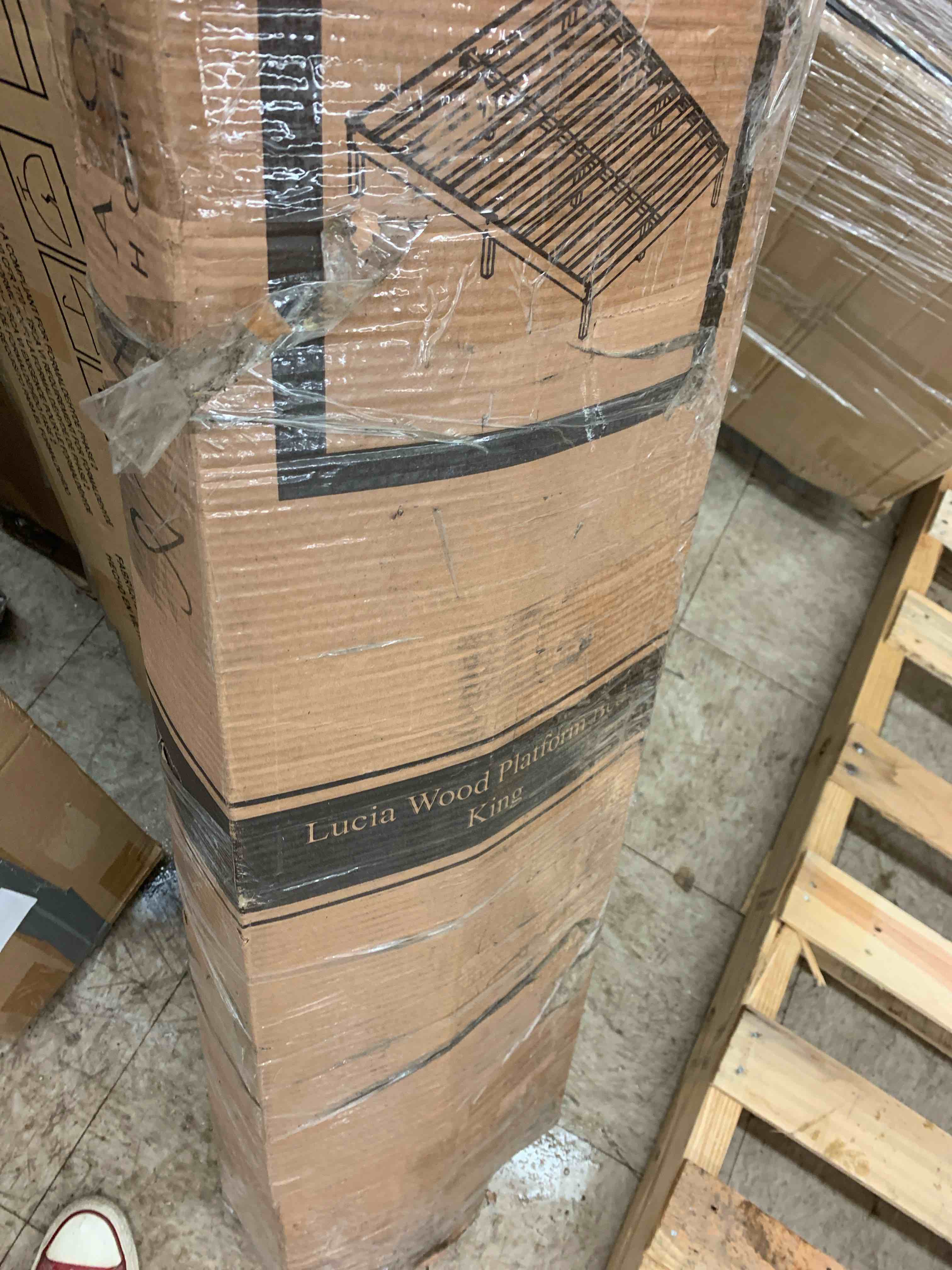 https://s3.amazonaws.com/lotting-images-prod/phillipi/GRA0399888_1732552507232.jpeg