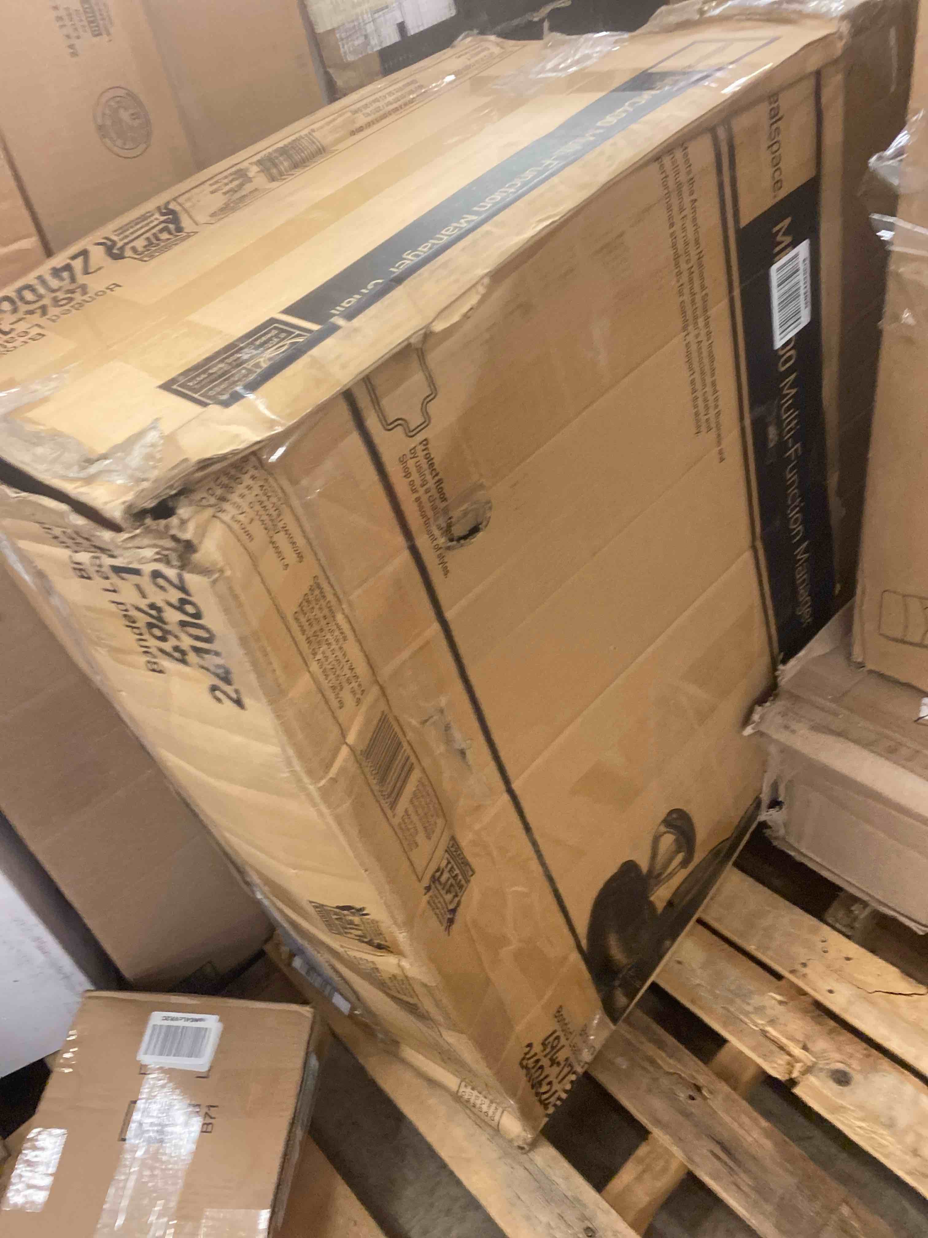 https://s3.amazonaws.com/lotting-images-prod/phillipi/GRA0400014_1741968566143.jpeg