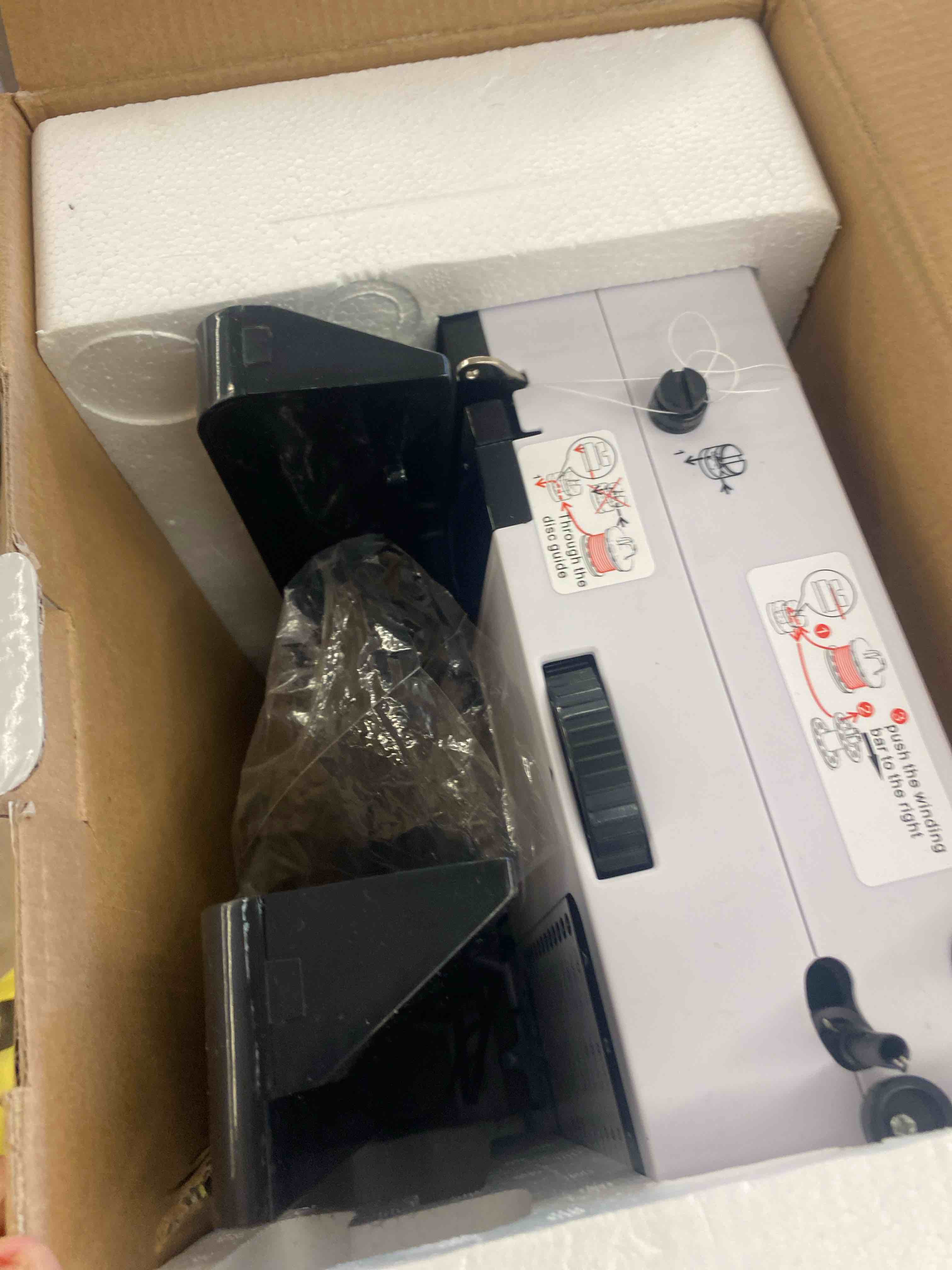 https://s3.amazonaws.com/lotting-images-prod/phillipi/GRA0400023_1741966405482.jpeg