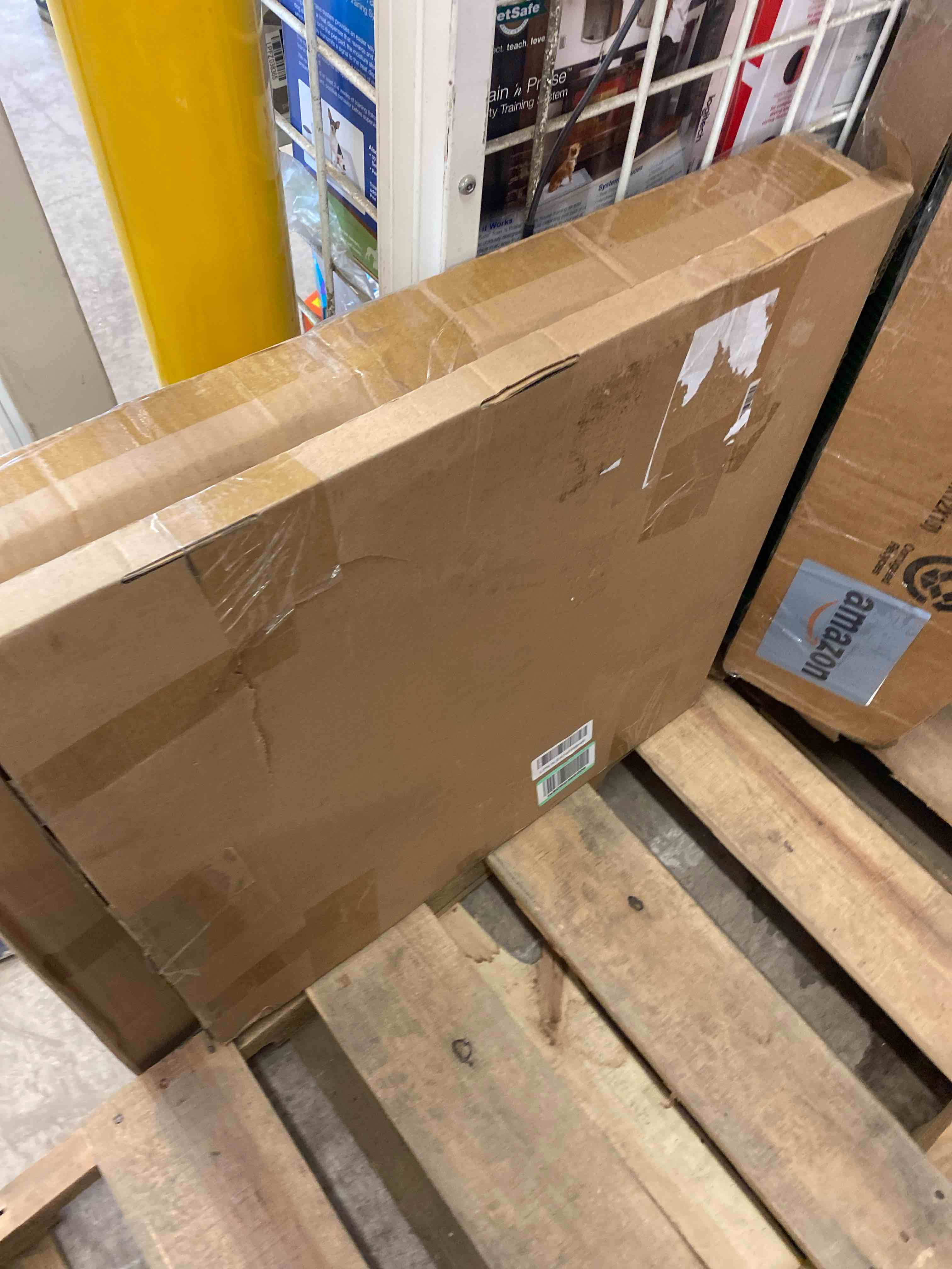 https://s3.amazonaws.com/lotting-images-prod/phillipi/GRA0400055_1741893523908.jpeg