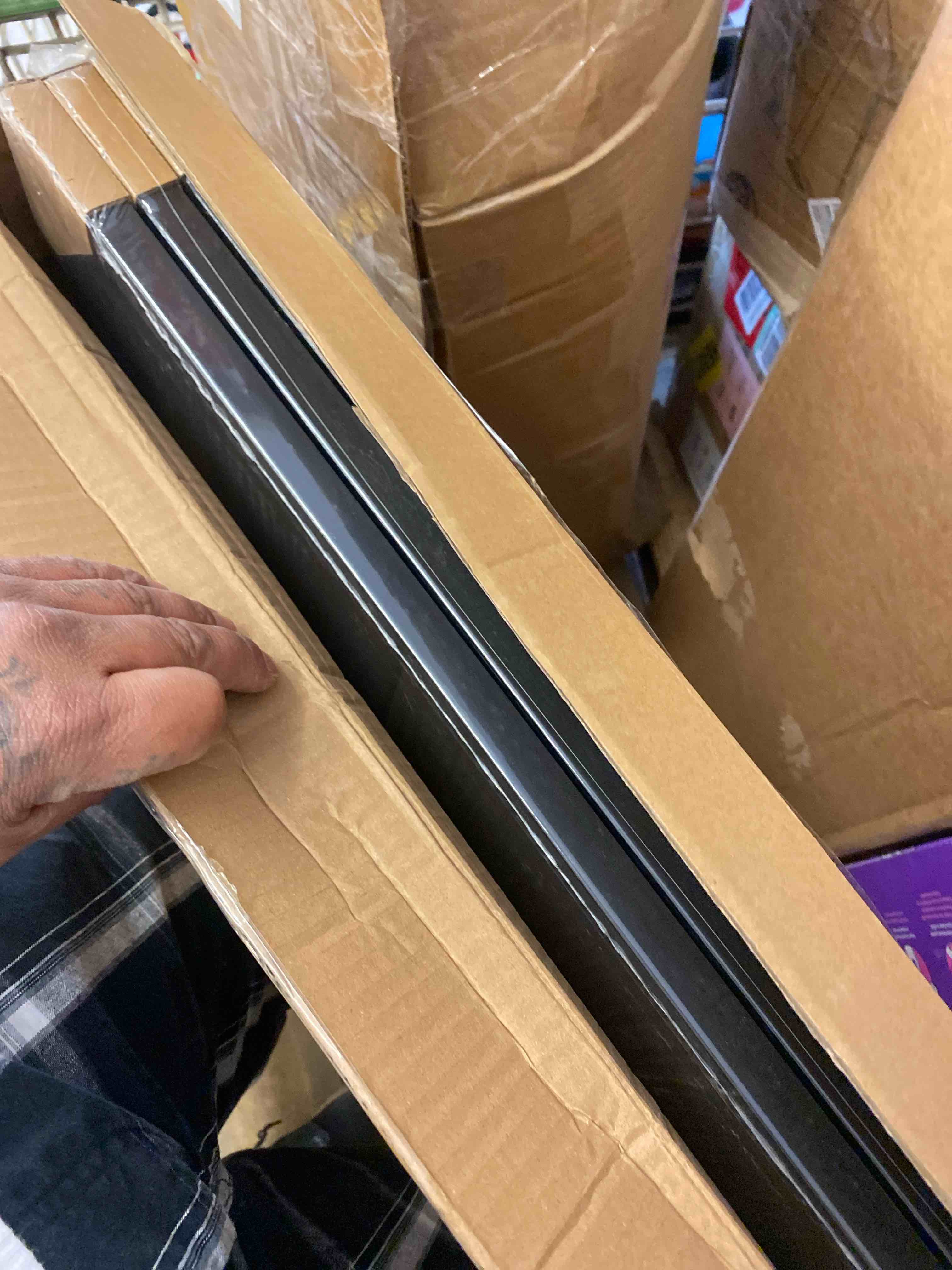 https://s3.amazonaws.com/lotting-images-prod/phillipi/GRA0400056_1741893332485.jpeg