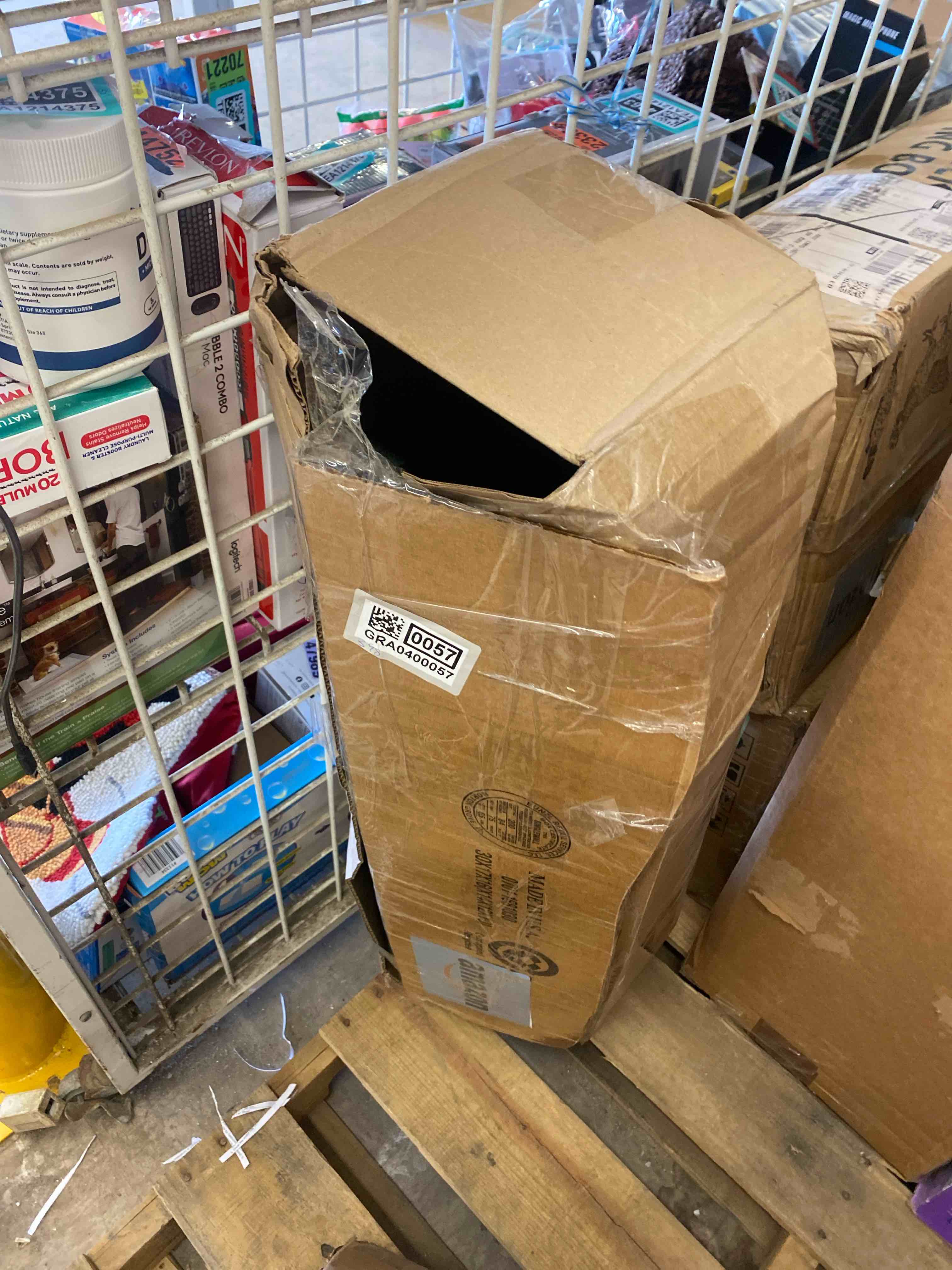 https://s3.amazonaws.com/lotting-images-prod/phillipi/GRA0400057_1741893239924.jpeg