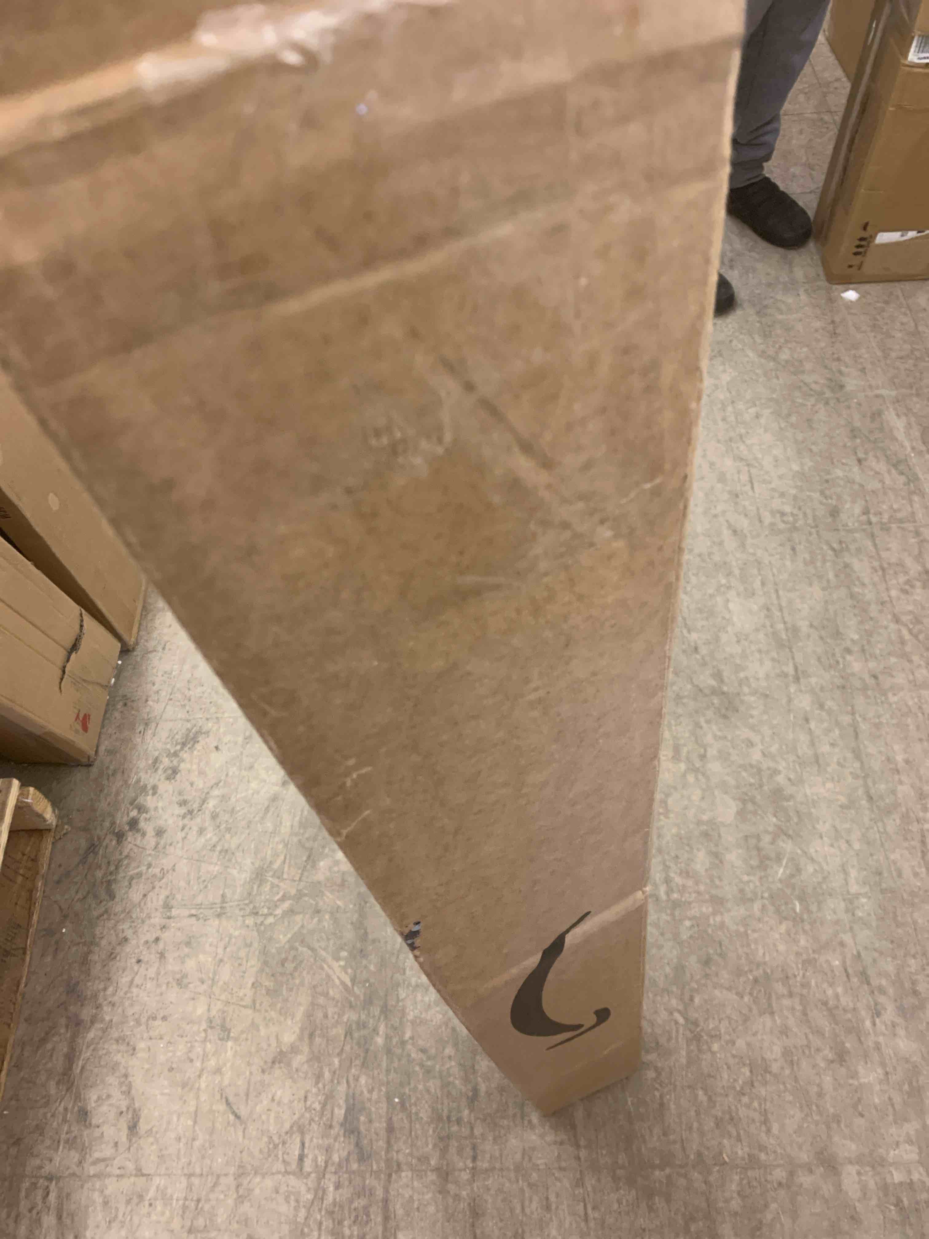 https://s3.amazonaws.com/lotting-images-prod/phillipi/GRA0400901_1738162509581.jpeg