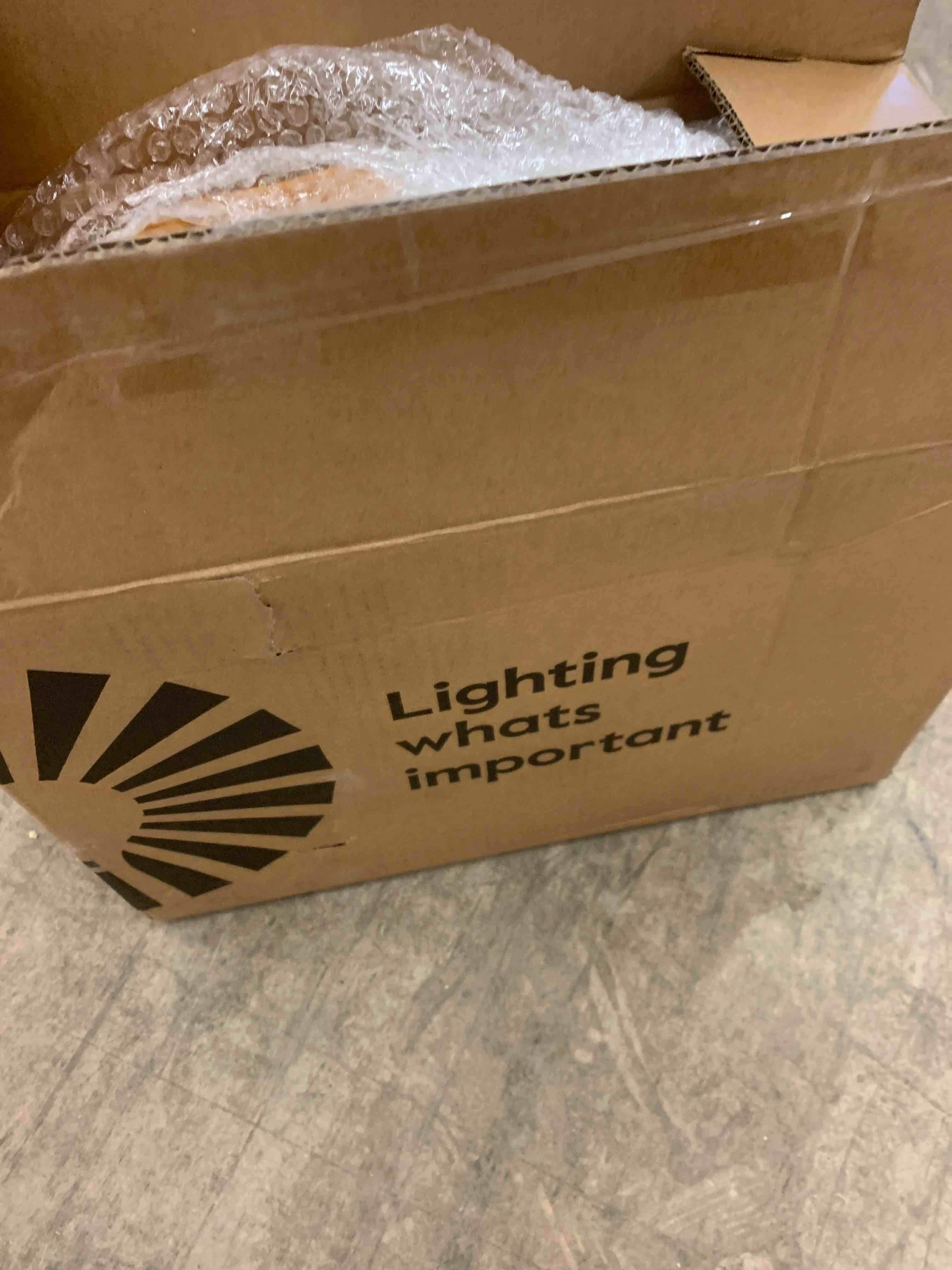 https://s3.amazonaws.com/lotting-images-prod/phillipi/GRA0400932_1738160753951.jpeg