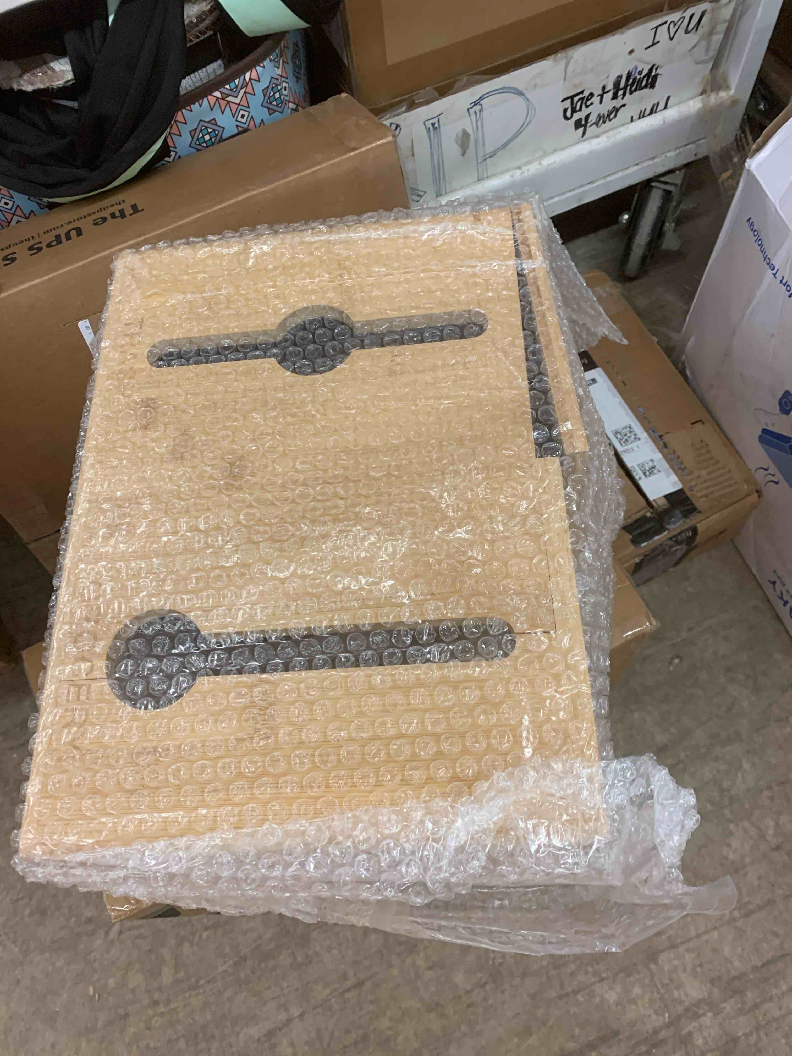 https://s3.amazonaws.com/lotting-images-prod/phillipi/GRA0400934_1738160623105.jpeg