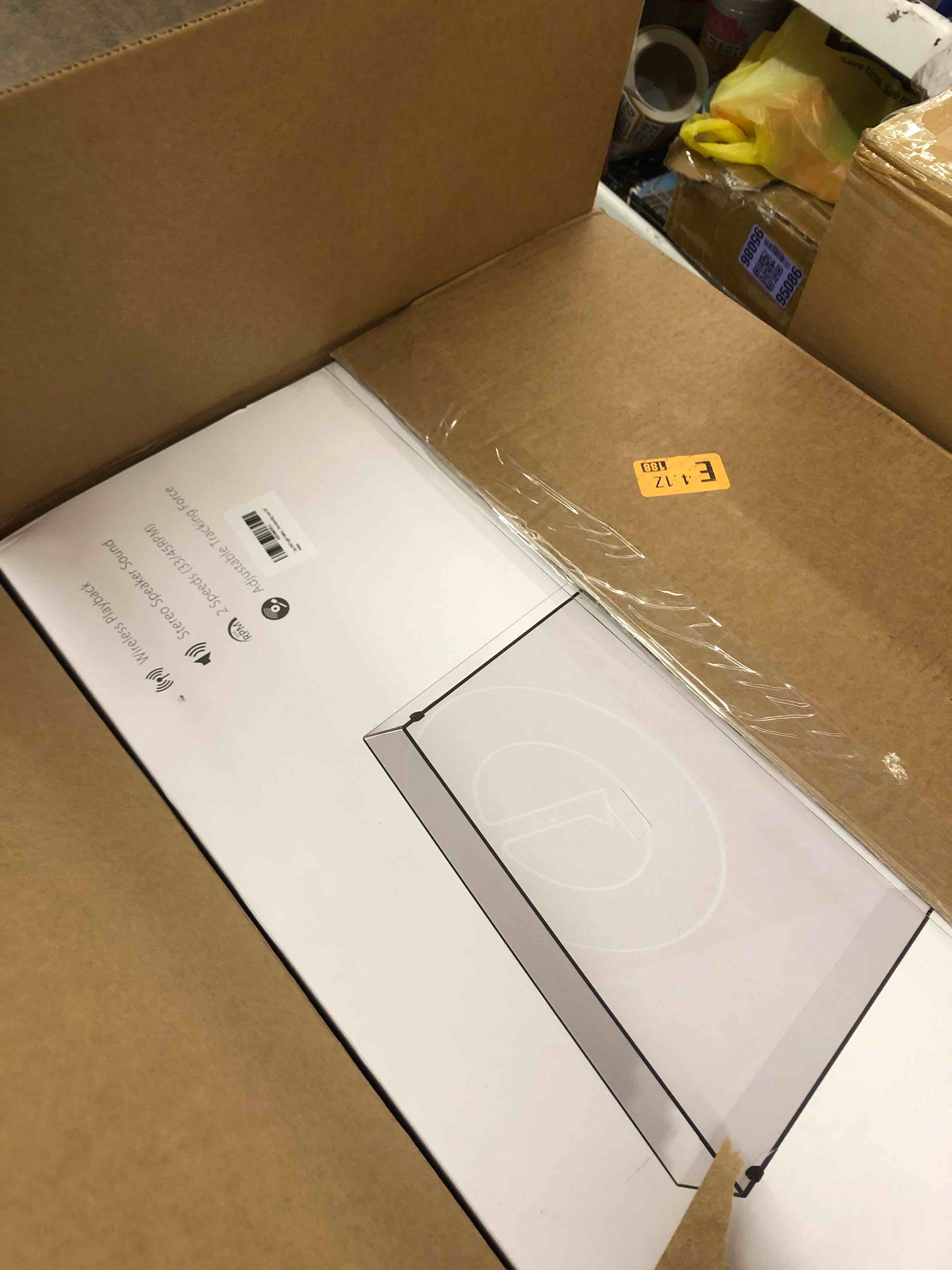 https://s3.amazonaws.com/lotting-images-prod/phillipi/GRA0400939_1738160327802.jpeg