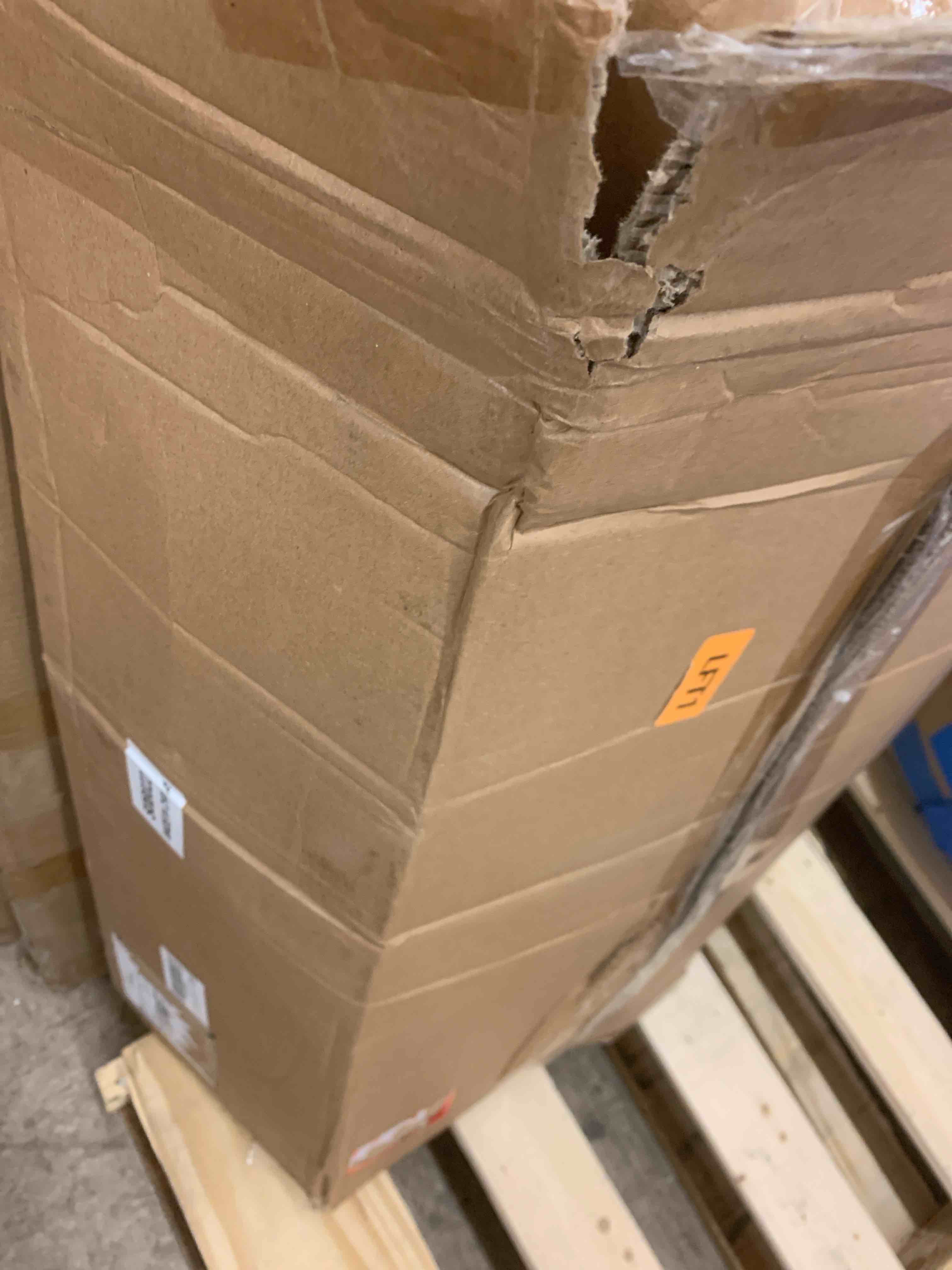 https://s3.amazonaws.com/lotting-images-prod/phillipi/GRA0400942_1738160171701.jpeg