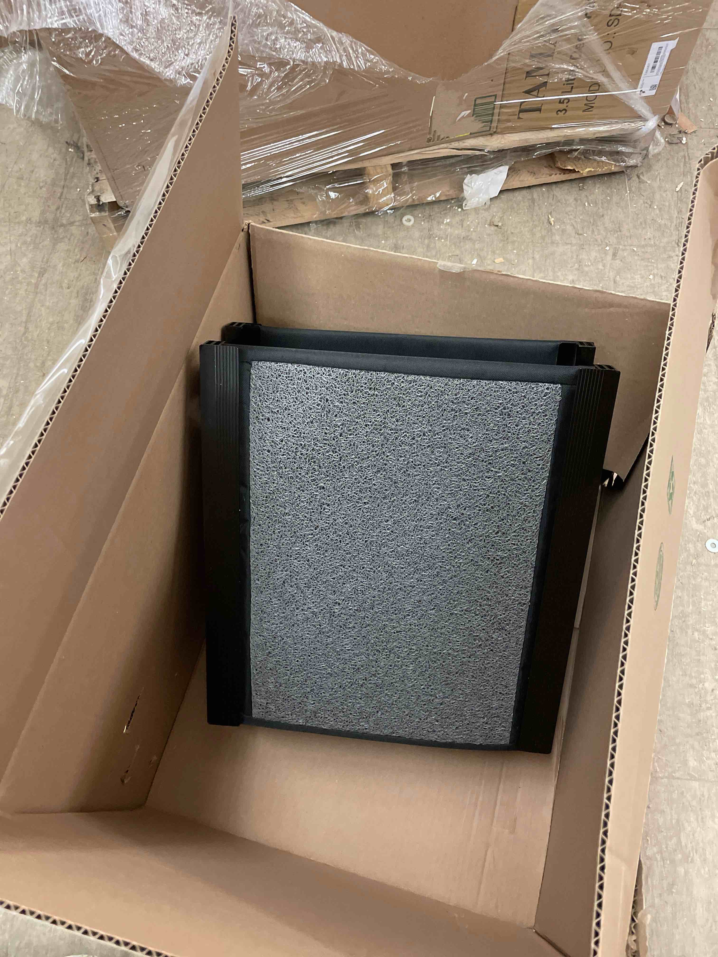 https://s3.amazonaws.com/lotting-images-prod/phillipi/GRA0400950_1738092312153.jpeg