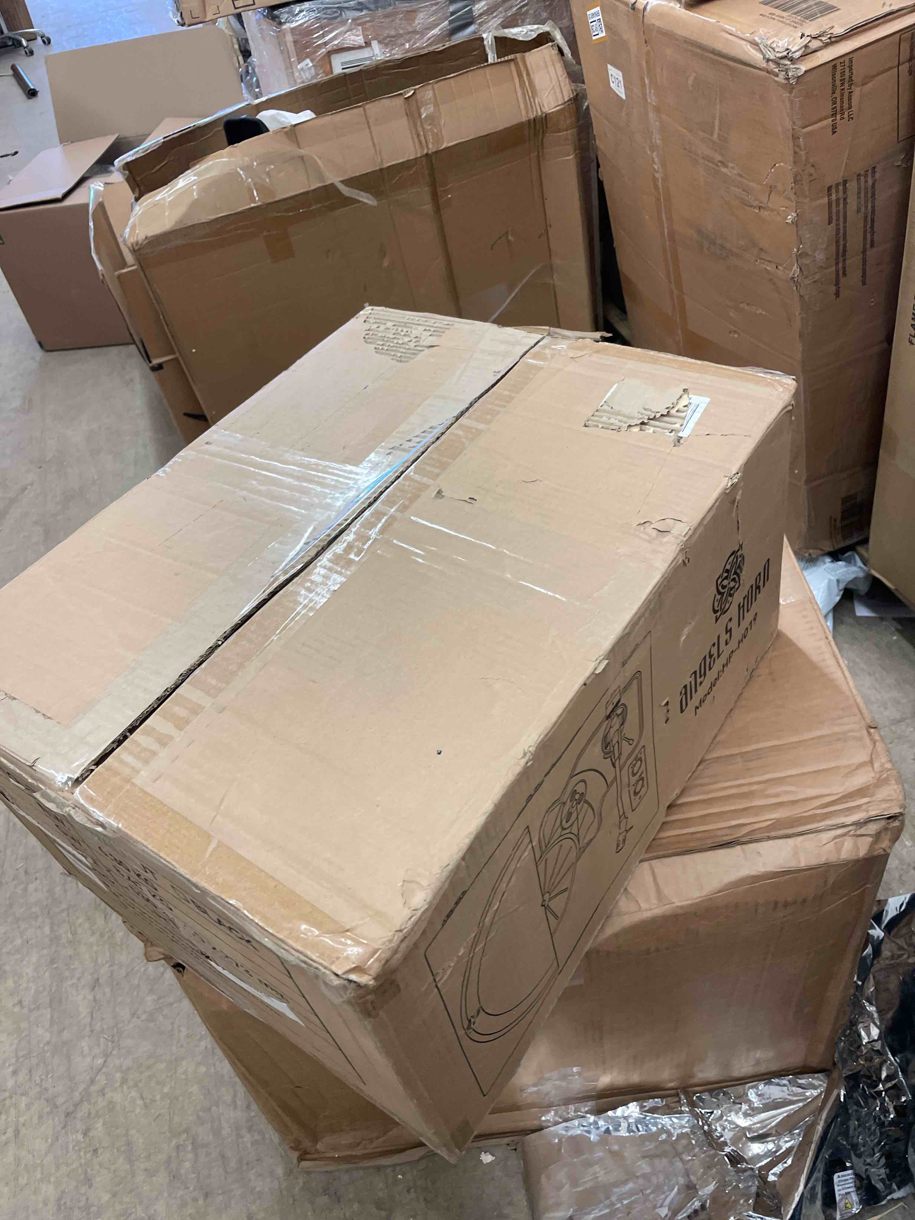 https://s3.amazonaws.com/lotting-images-prod/phillipi/GRA0400953_1738091890562.jpeg