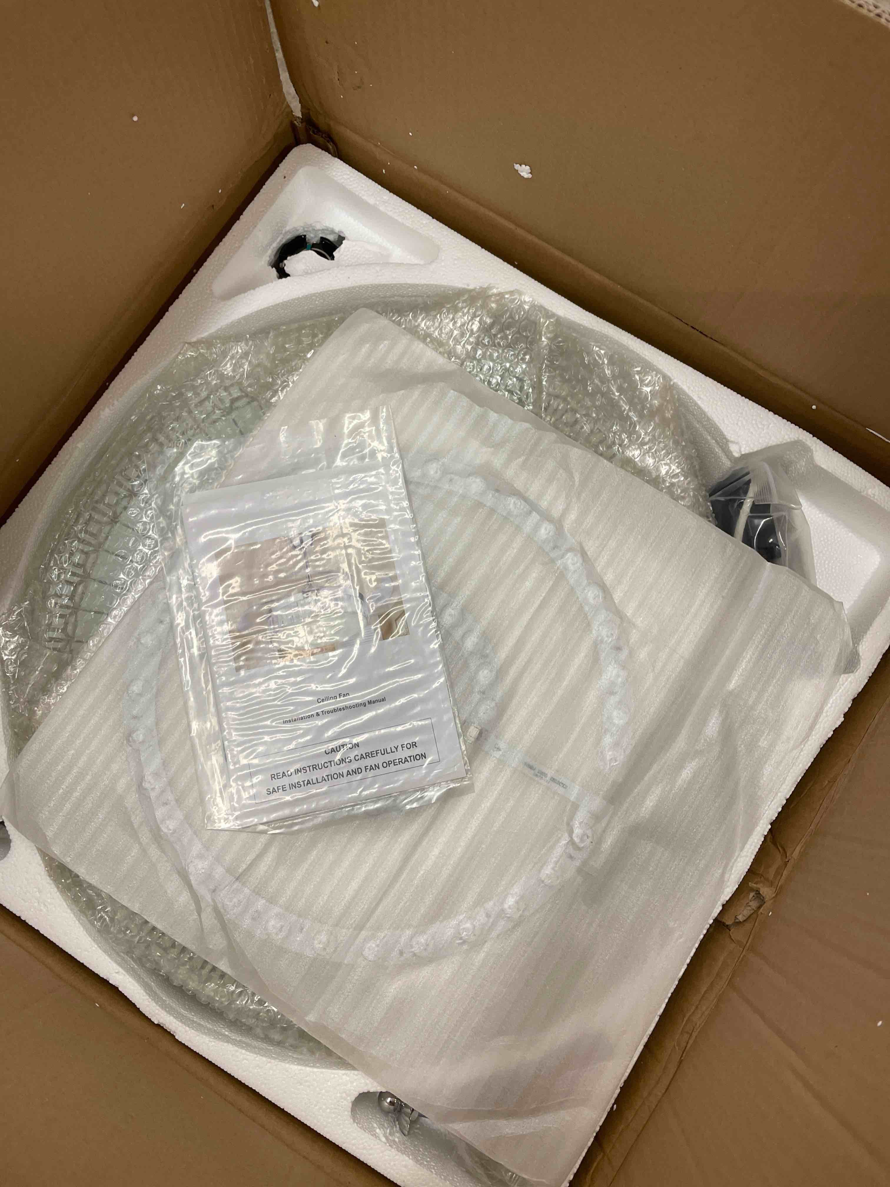https://s3.amazonaws.com/lotting-images-prod/phillipi/GRA0400988_1738083098107.jpeg