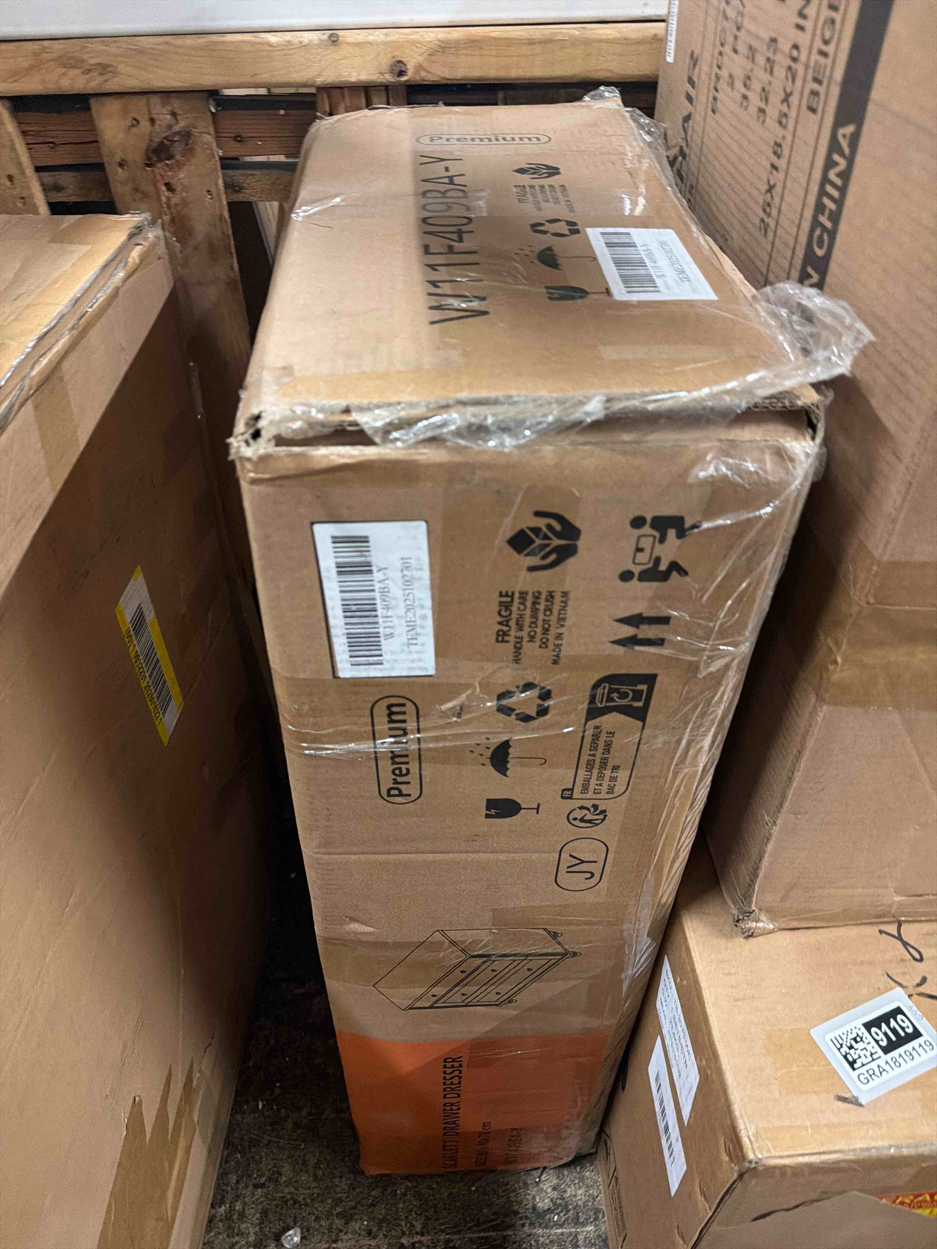 https://s3.amazonaws.com/lotting-images-prod/phillipi/GRA1819117_1788398304266.jpeg