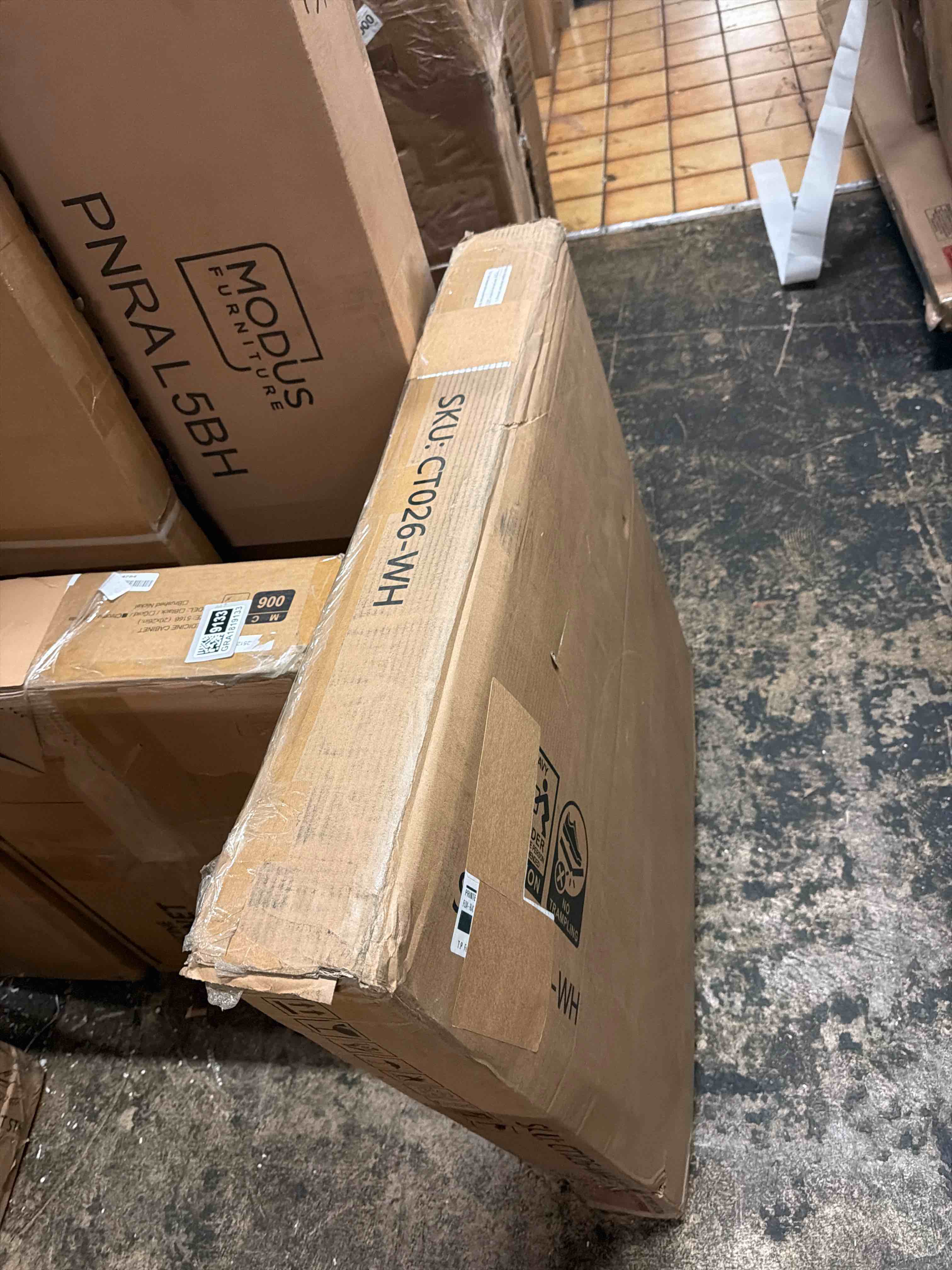https://s3.amazonaws.com/lotting-images-prod/phillipi/GRA1819132_1788395685754.jpeg