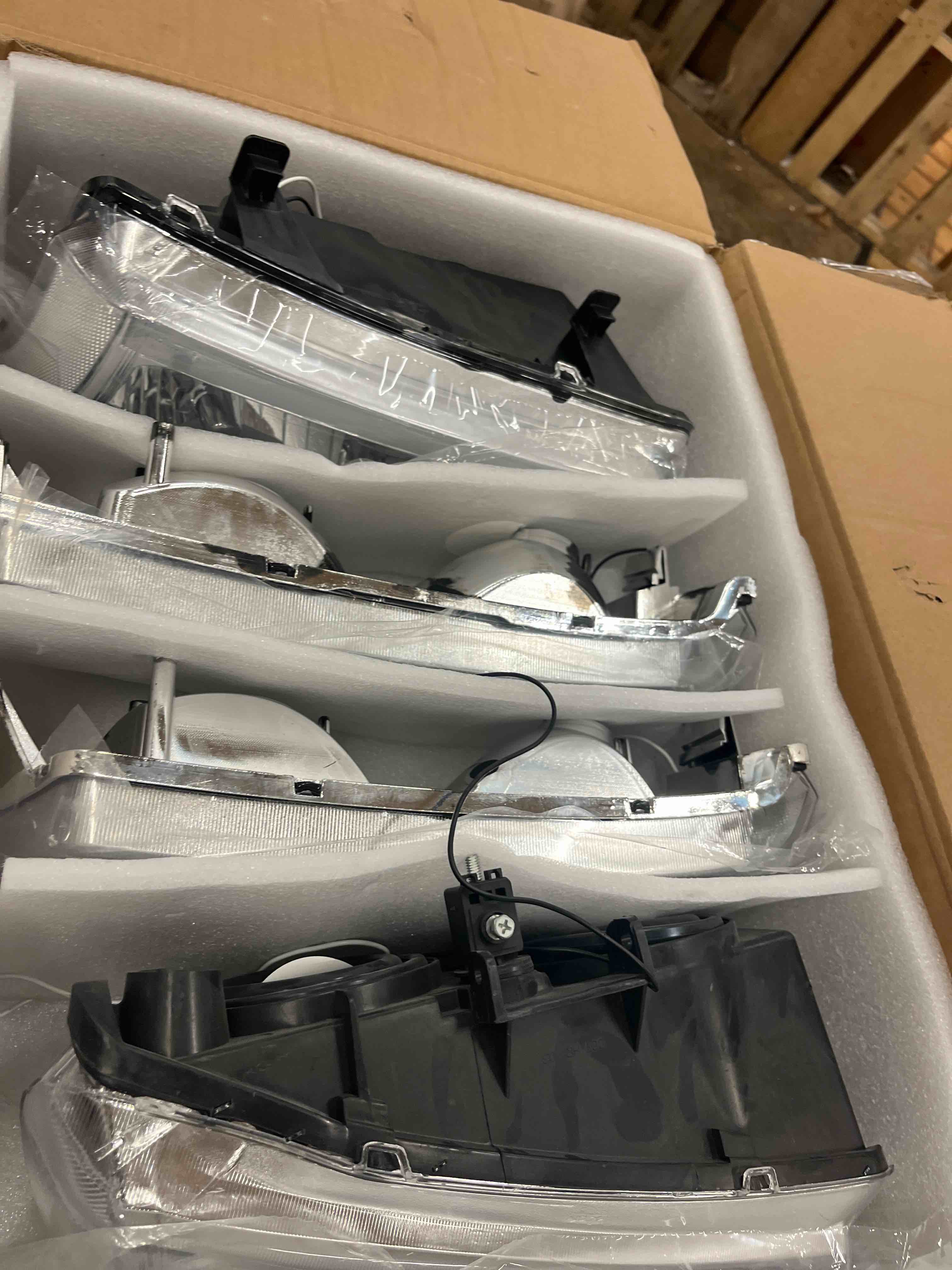 Condition photo showing New/Like New for auto dynasty 4pcs led drl headlight lamps compatible with chevy silverado avalanche 1500 2500 3500 03 04 05 06 / chevy silverado classic models 07, driver and passenger side, chrome housing clear lens
