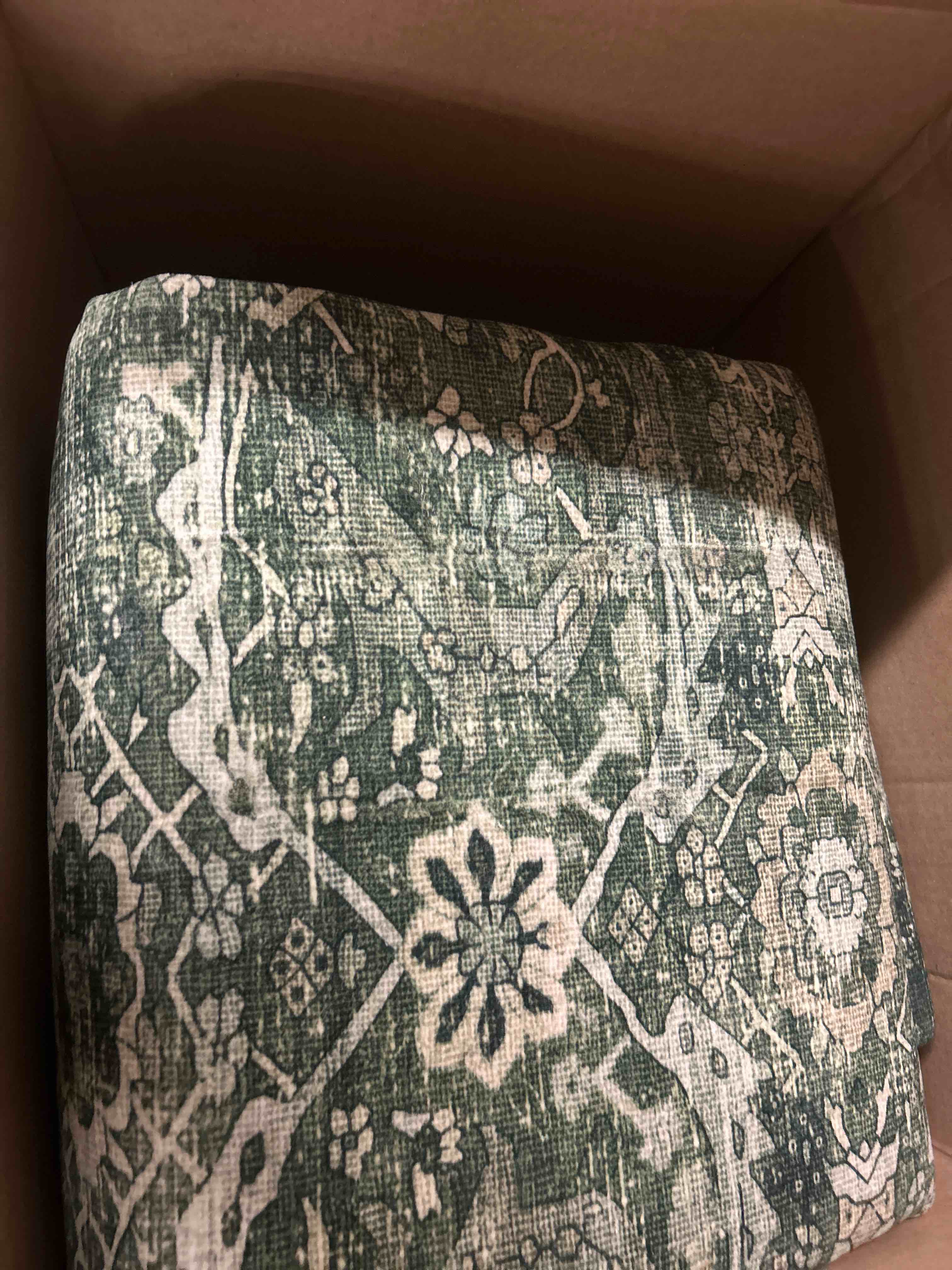 Condition photo showing New/Like New for morebes vintage large rugs for living room, washable 8x10 area rugs non slip,soft dark green rug for bedroom,distressed non-shedding throw rug for entryway kitchen foyer playroom