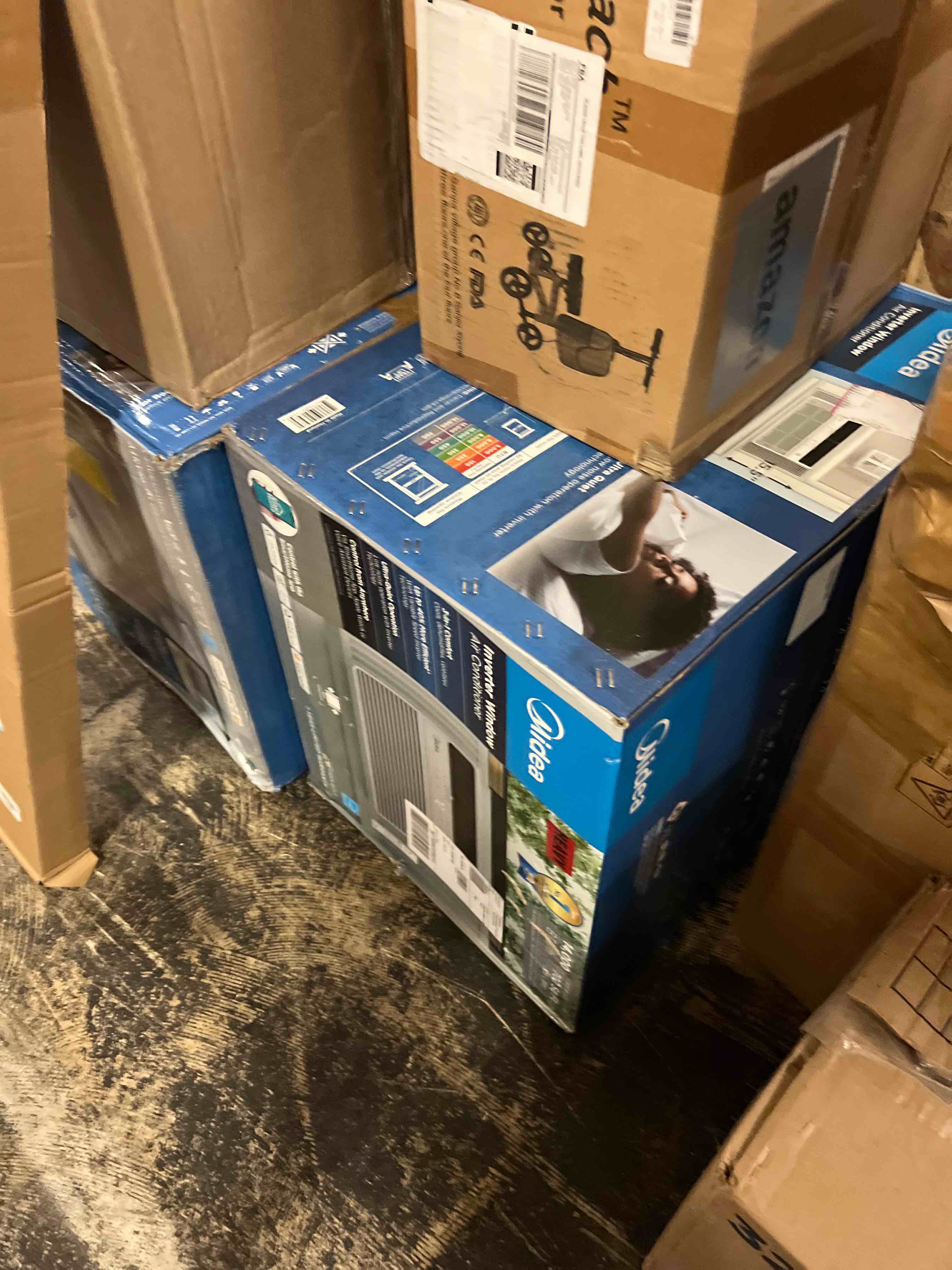 Condition photo showing New/Like New for midea 14,000 btu smart inverter window air conditioner with app, alexa control, 115v ac unit cools up to 700 sq. ft, quiet operation, energy saving, remote & easy installation kit, white