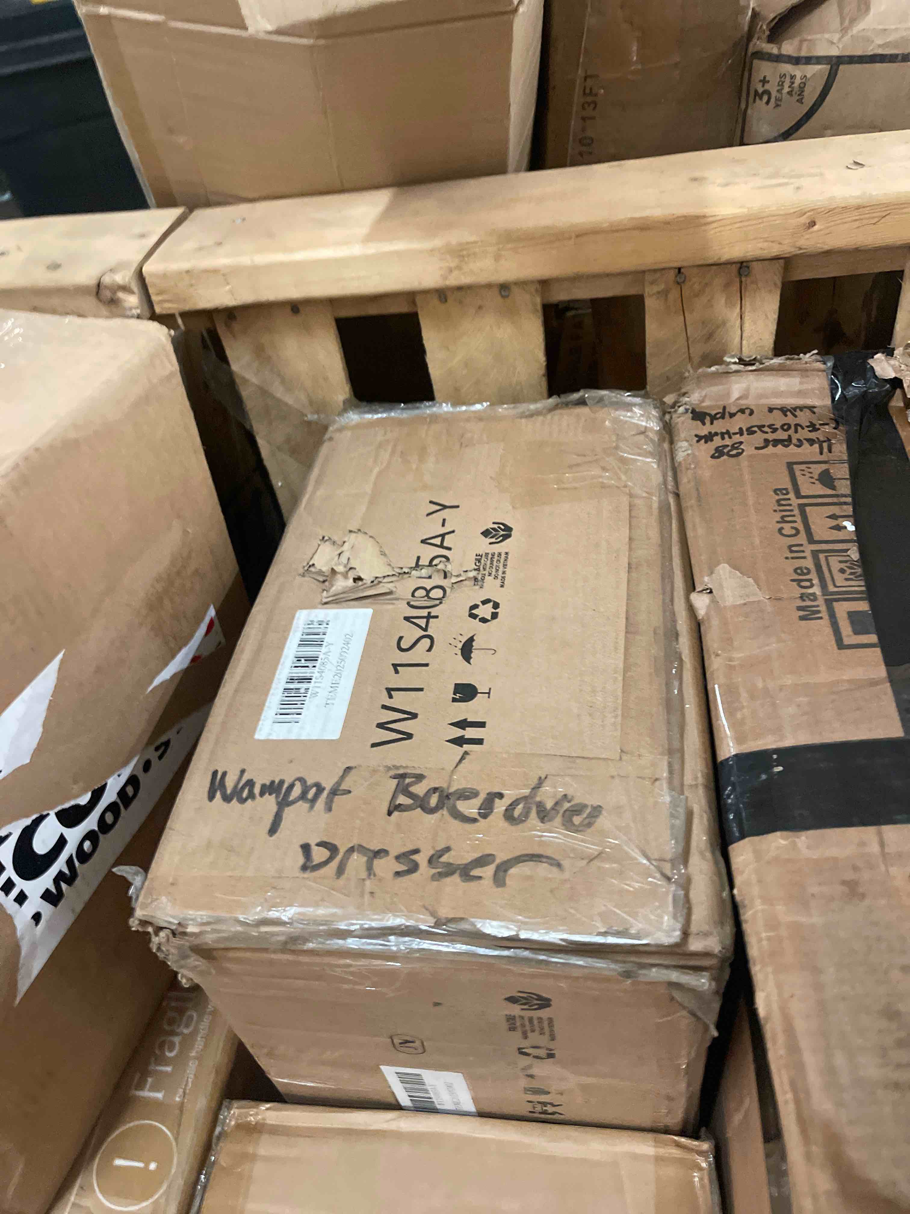 Condition photo showing New/Like New for wampat dresser for bedroom, closet organizers and storage with 3 drawers, chest of drawers with metal base, modern wood dresser for living room, hallway, entryway, light oak