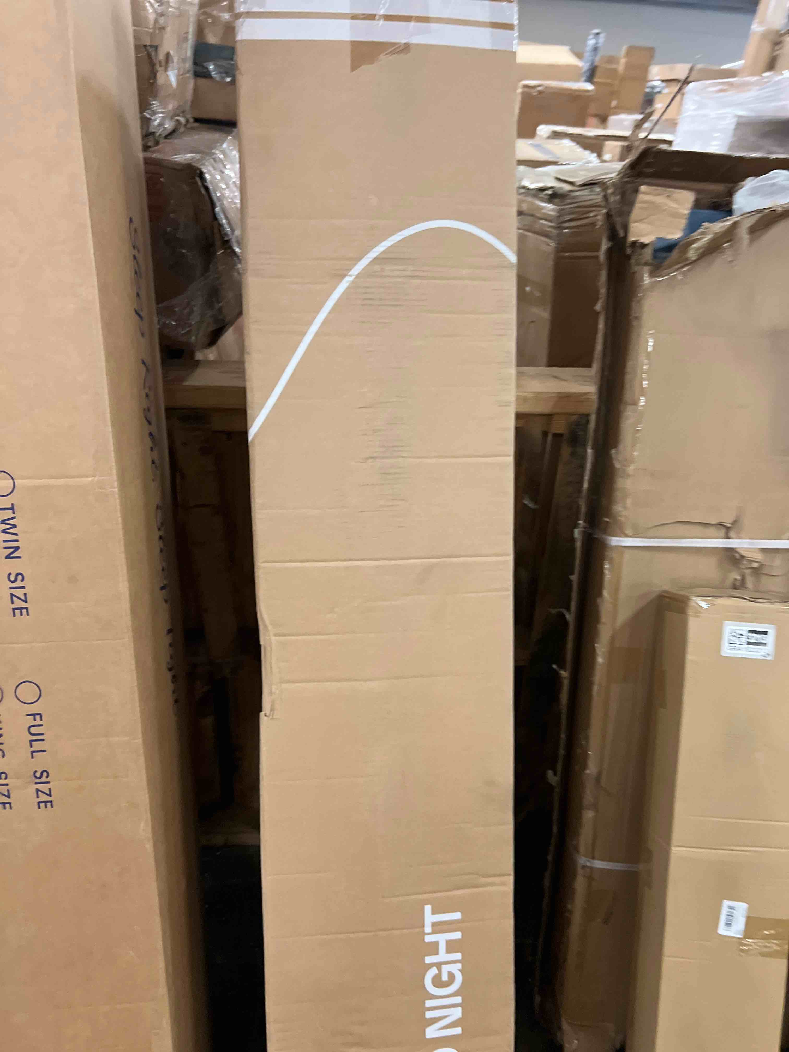 Condition photo showing New/Like New for 14 inch queen mattress, hybrid mattress in a box with gel memory foam and pocket spring support, medium firm feel, edge support, low motion transfer, breathable comfort