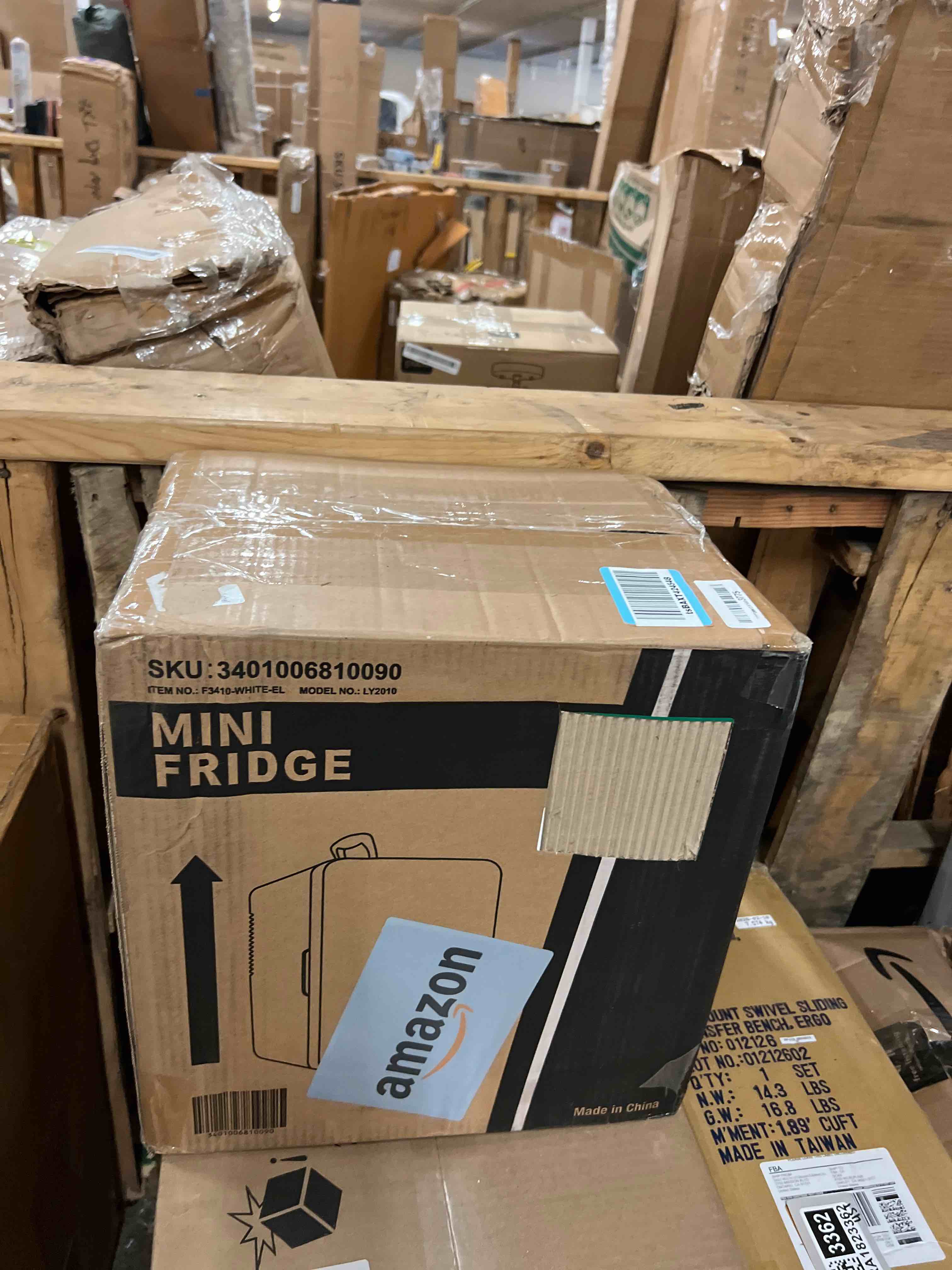 Condition photo showing New/Like New for antarctic star mini personal fridge cooler, 10l portable compact refrigerator, 2.6 gal small cooler with ac/dc adapters for beverages, food, skincare, bedroom, office, dorm room, or cabin, white