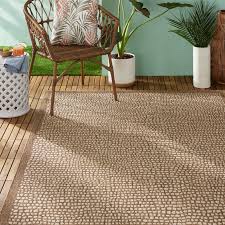 Condition photo showing New/Like New for 7'10" x 10'2" marlin indoor/outdoor rug brown - tommy bahama