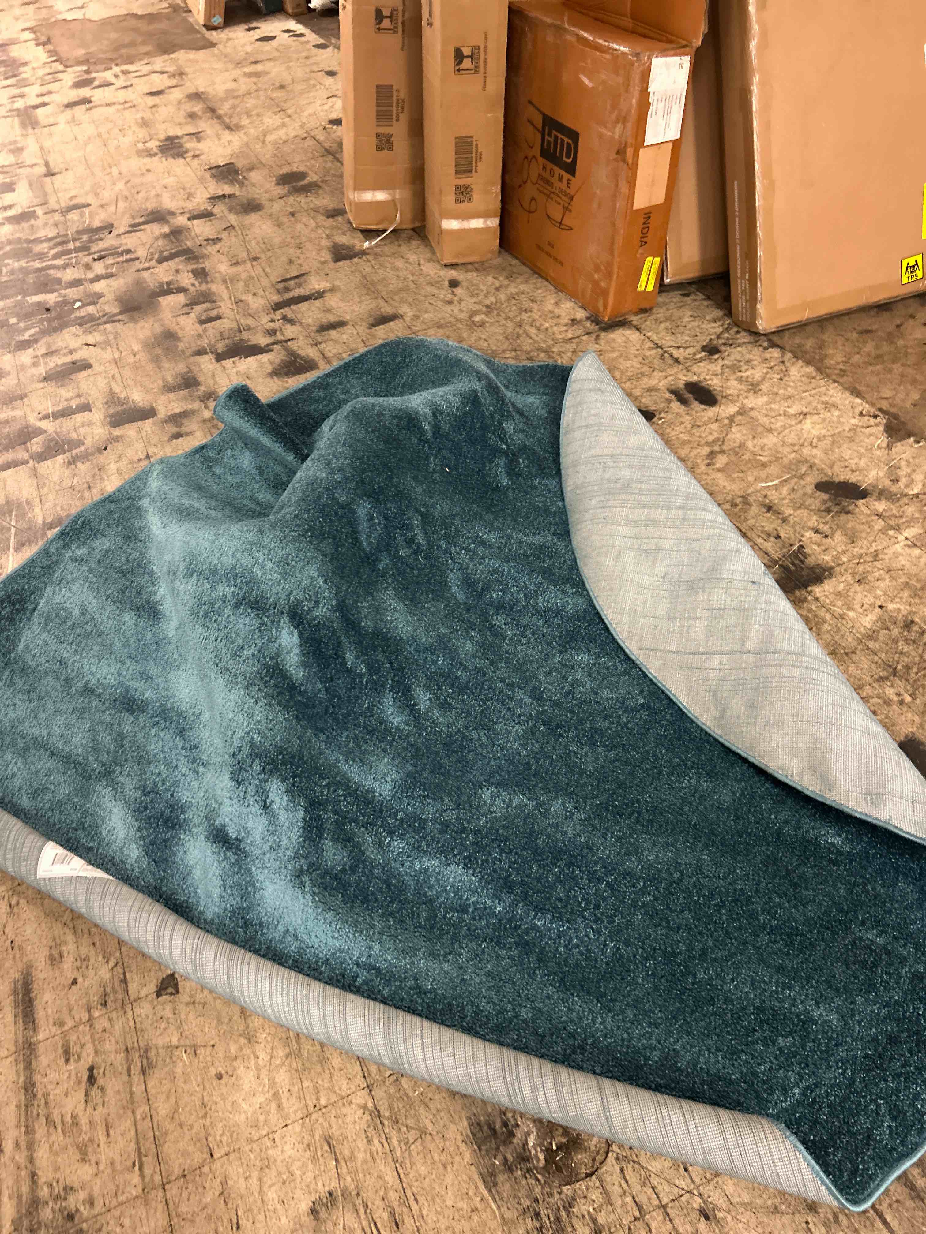 Condition photo showing New/Like New for jonathan y haze solid low-pile turquoise 8' round indoor area rug, coastal,bohemian,minimalist,classic, easy-cleaning for living room,bedroom,kitchen,pet friendly,non-shedding (seu100h-8r)