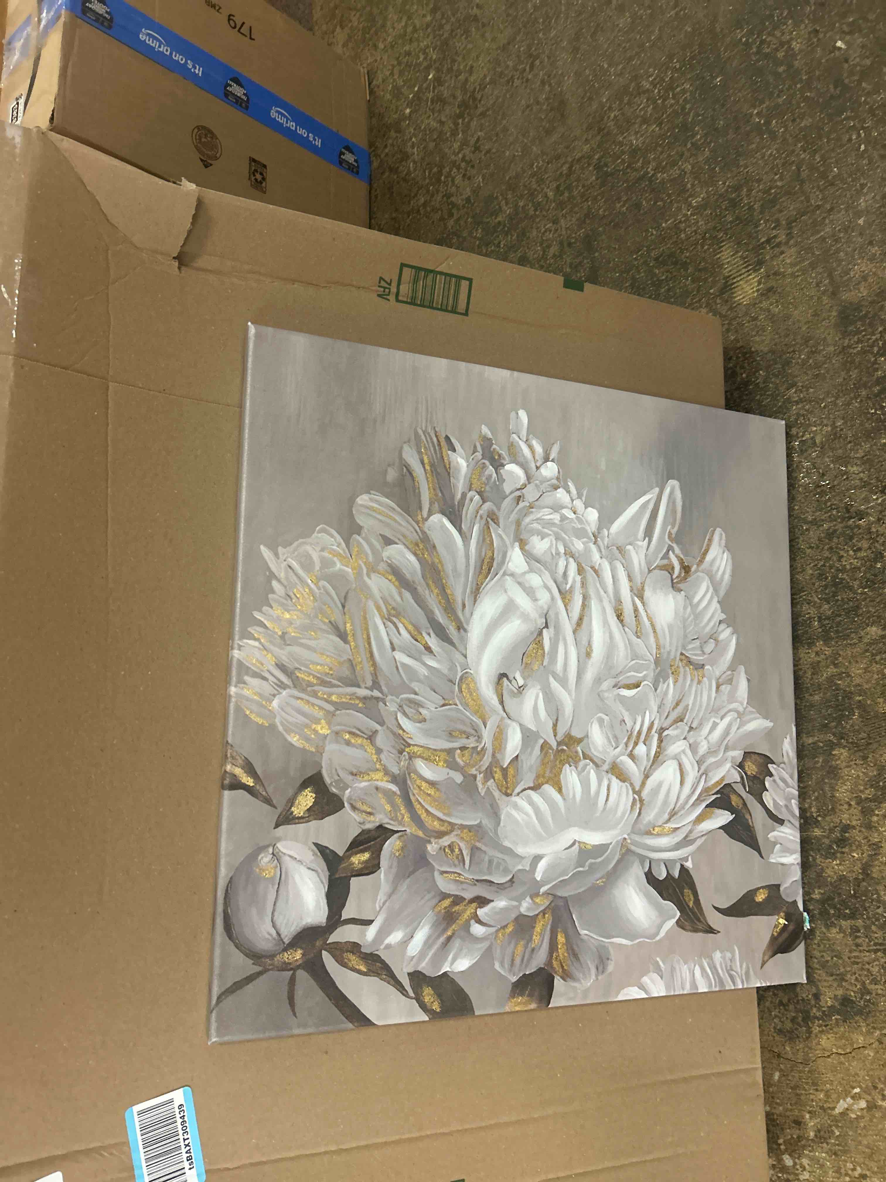 Condition photo showing New/Like New for Goldfoilart Floral Wall Art White Blooming Flower Canvas Pictures Modern Paintings with Gold Foil Framed Artwork for Living Room Bathroom Bedroom Kitchen Office Wall Decor 24" x 24"