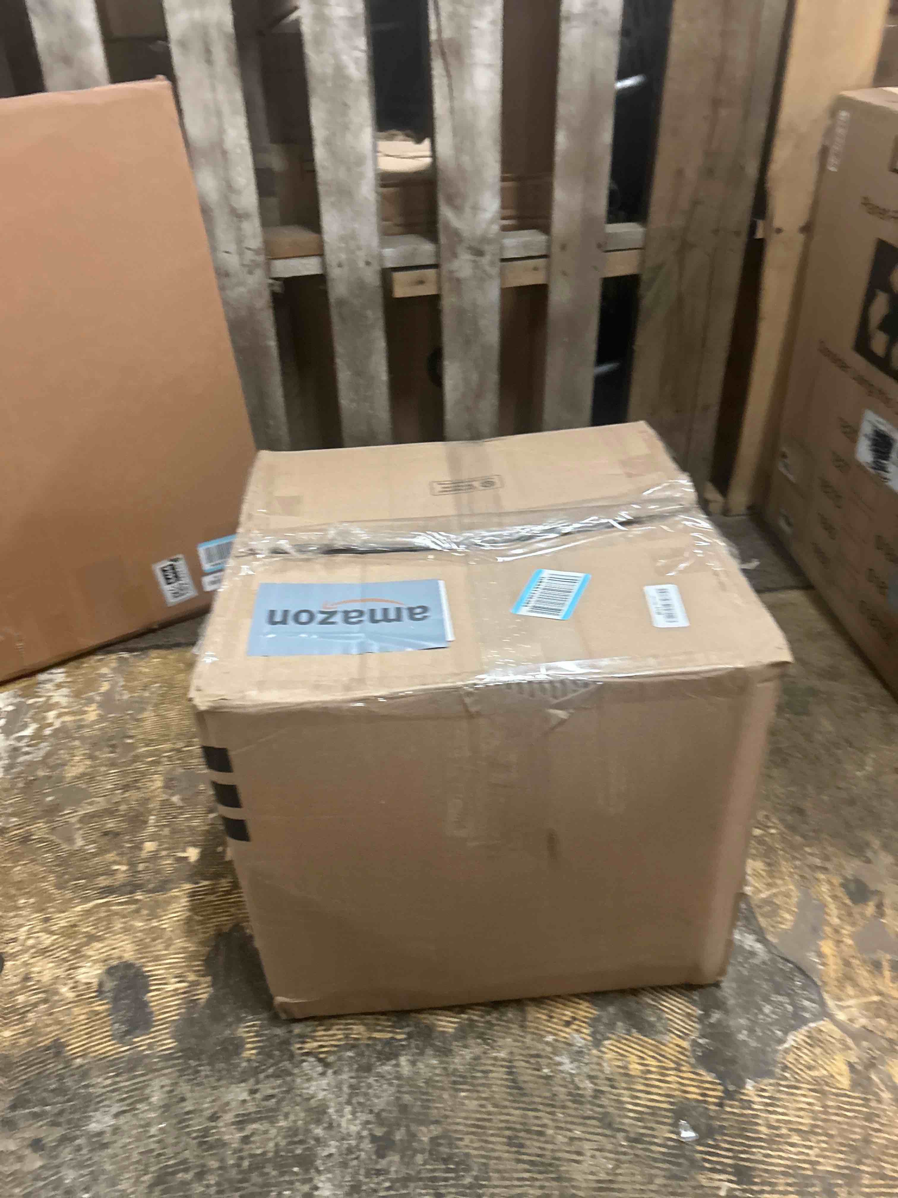 Condition photo showing New/Like New for SIMPLI-MAGIC 79522 Heavy Duty Padded Moving Blankets, Orange/Black, 72'' x 80'', 6 Pack