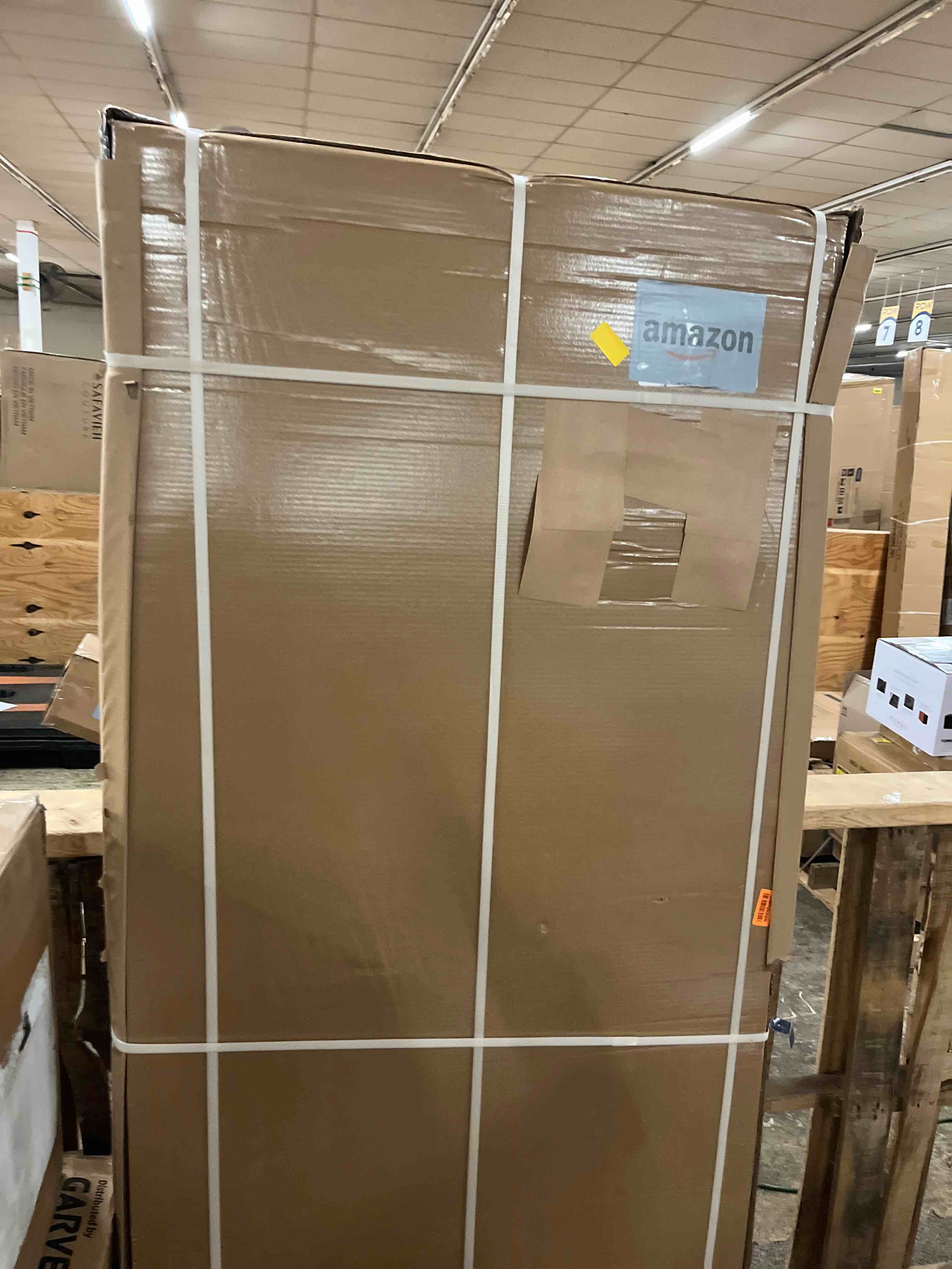 Condition photo showing New/Like New for GETPRO Shower Door Double Sliding 57-60 in. W x 72 in. H Semi-Frameless Bypasss Bathroom Glass Shower Sliding Doors,1/4 inch Clear Tempered Glass Door for Walk-in Shower Matte Black