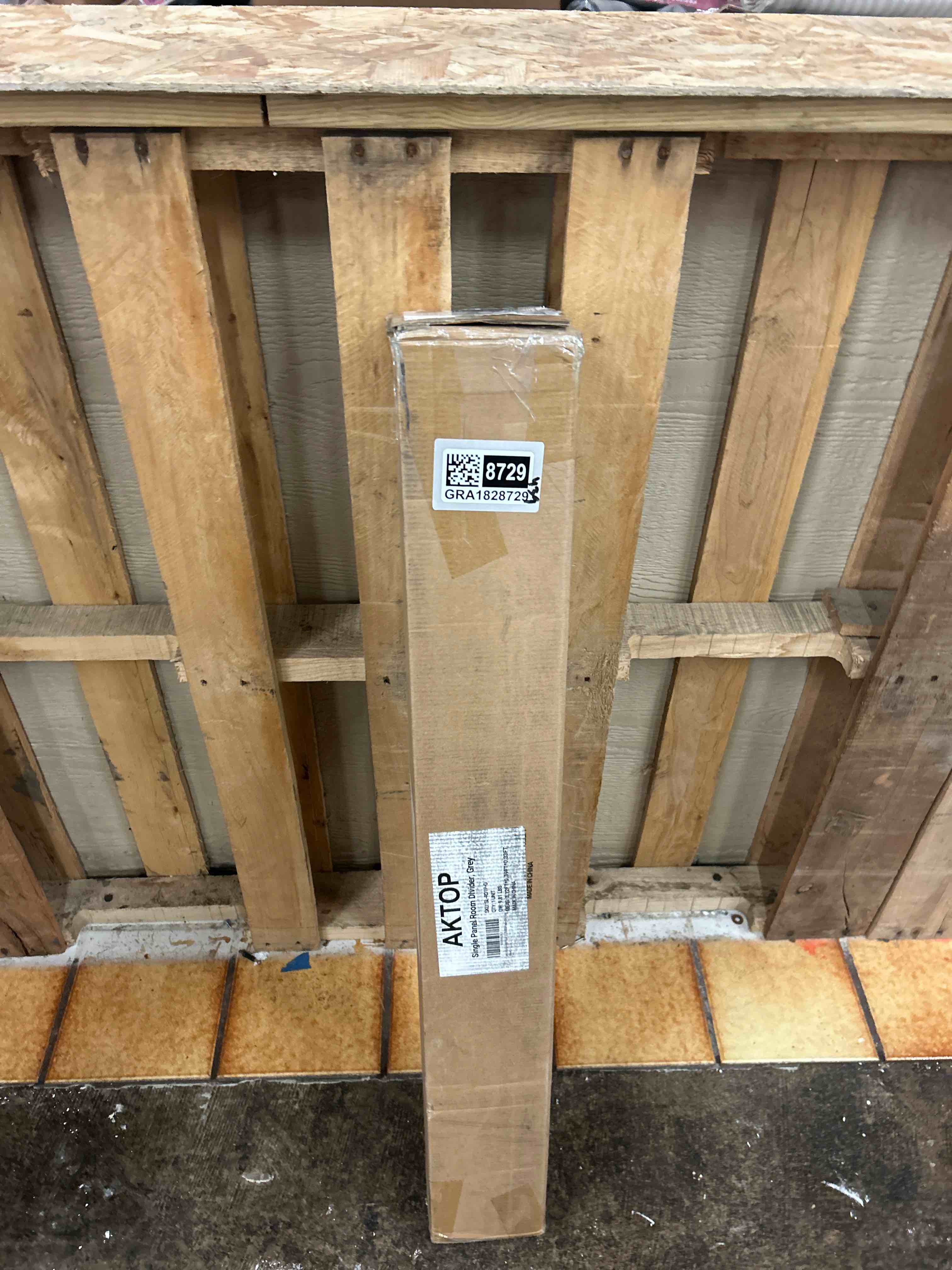 Condition photo showing New/Like New for AKTOP Room Divider, Freestanding Single Panel Privacy Screen, Portable Temporary Wall Dividers for Room Separation, Large Room Partitions and Separators for Home, Office, Dorm, 71''W x 71''H, Grey