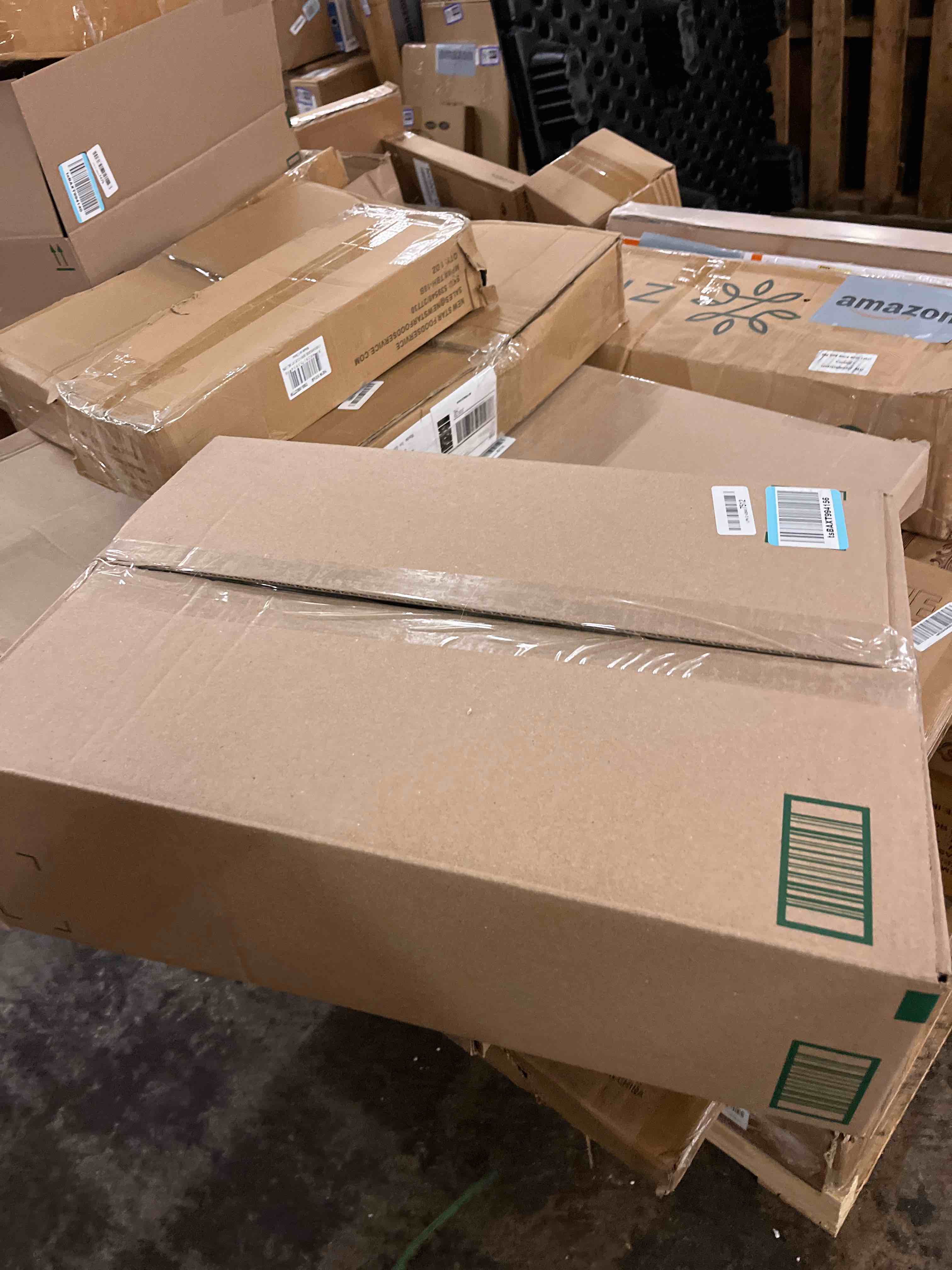 Condition photo showing New/Like New for LovePads Clear Desk Mat 22 x 48 Inch, 1.5mm Thick Clear Table Protector, Waterproof Plastic Table Cover Protector, PVC Desk Protector Mat, Vinyl Desk Cover for Desktop, Coffee & Dining Table