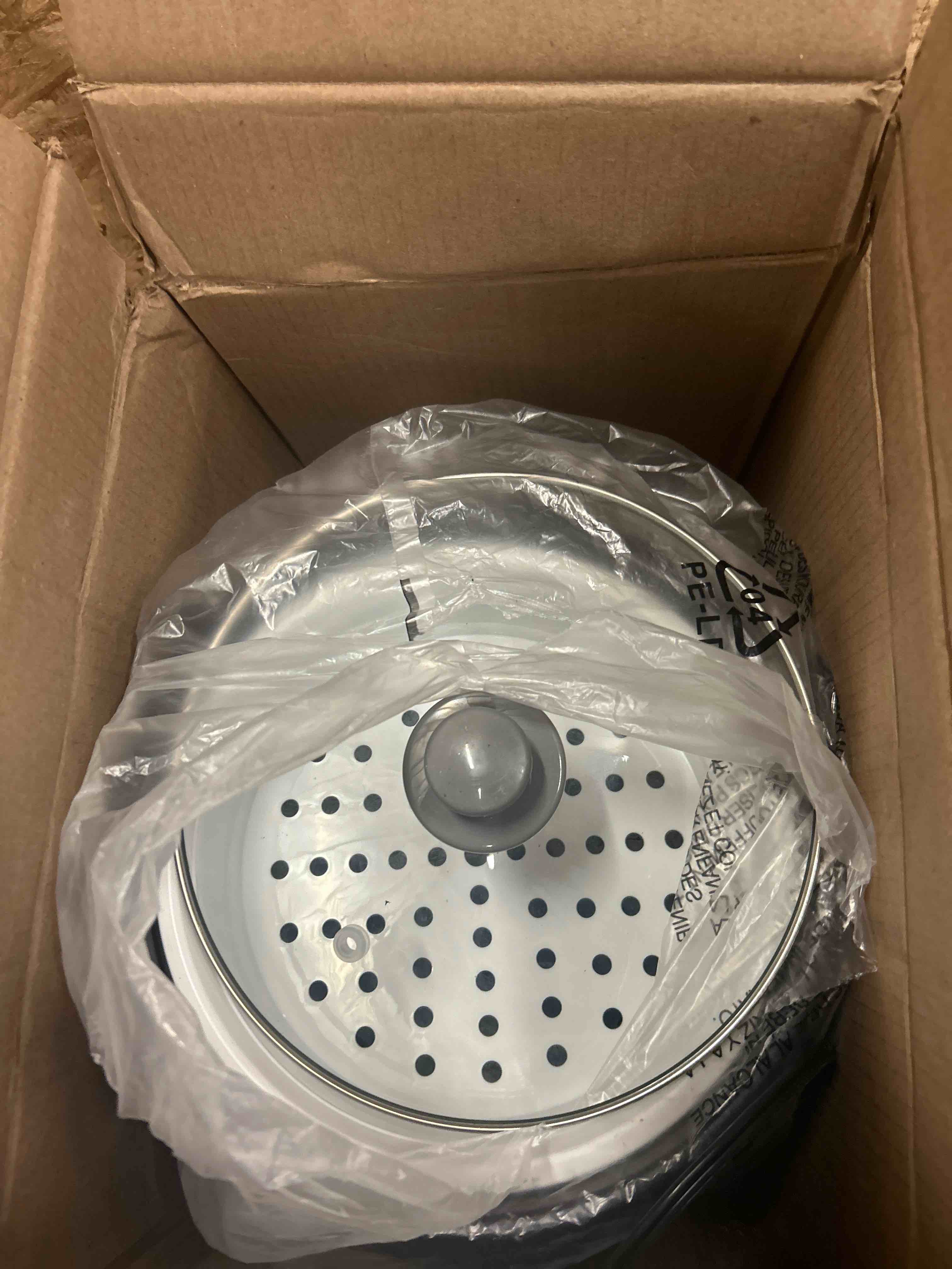 Condition photo showing Good Condition for Proctor Silex Rice Cooker & Food Steamer, 30 Cups Cooked (15 Cups Uncooked), Includes Steam and Rinsing Basket, Black (37555)