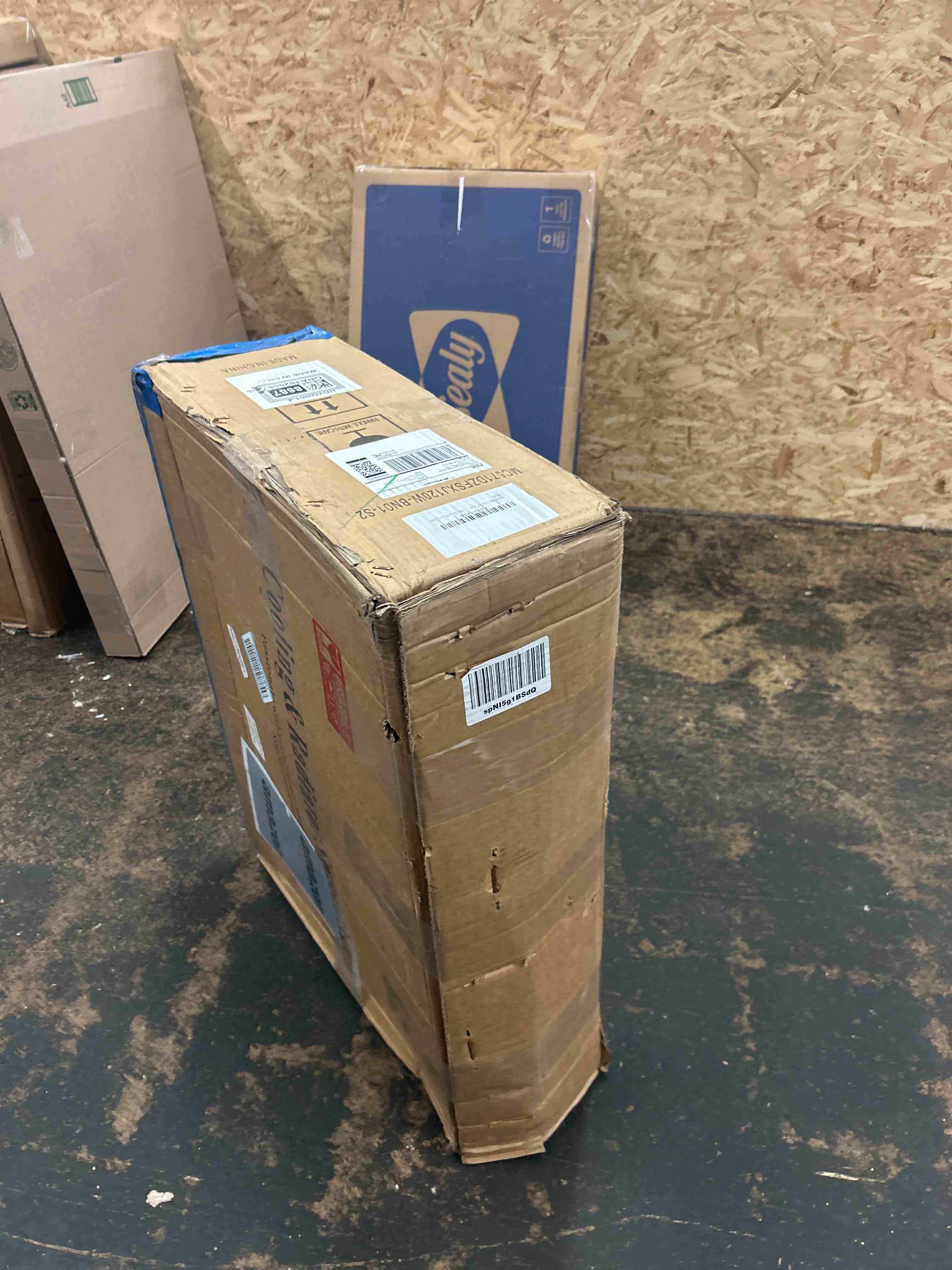 Condition photo showing New/Like New for ALLOYWORKS 4 Row All Aluminum Radiator+Shroud Fan+Relay For 1967-1988 Chevy Nova Chevelle / 1965-1987 Buick Regal LeSabre