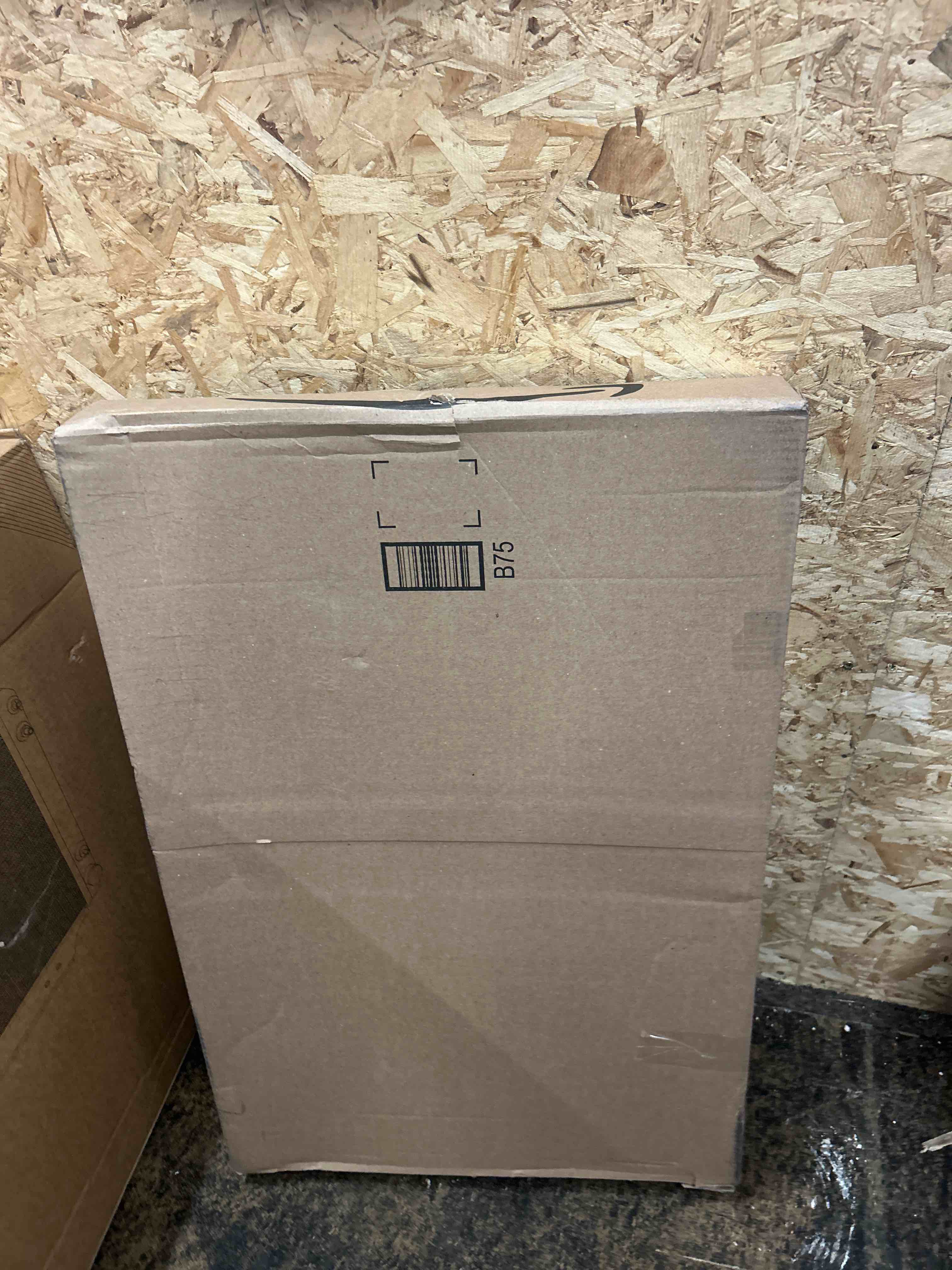 Condition photo showing New/Like New for 17x22 Picture Frame Black for Wall Mounting, Horizontal and Vertical Formats for Wall Hanging, Wood 17x22 Frame, Black, 1 Pack