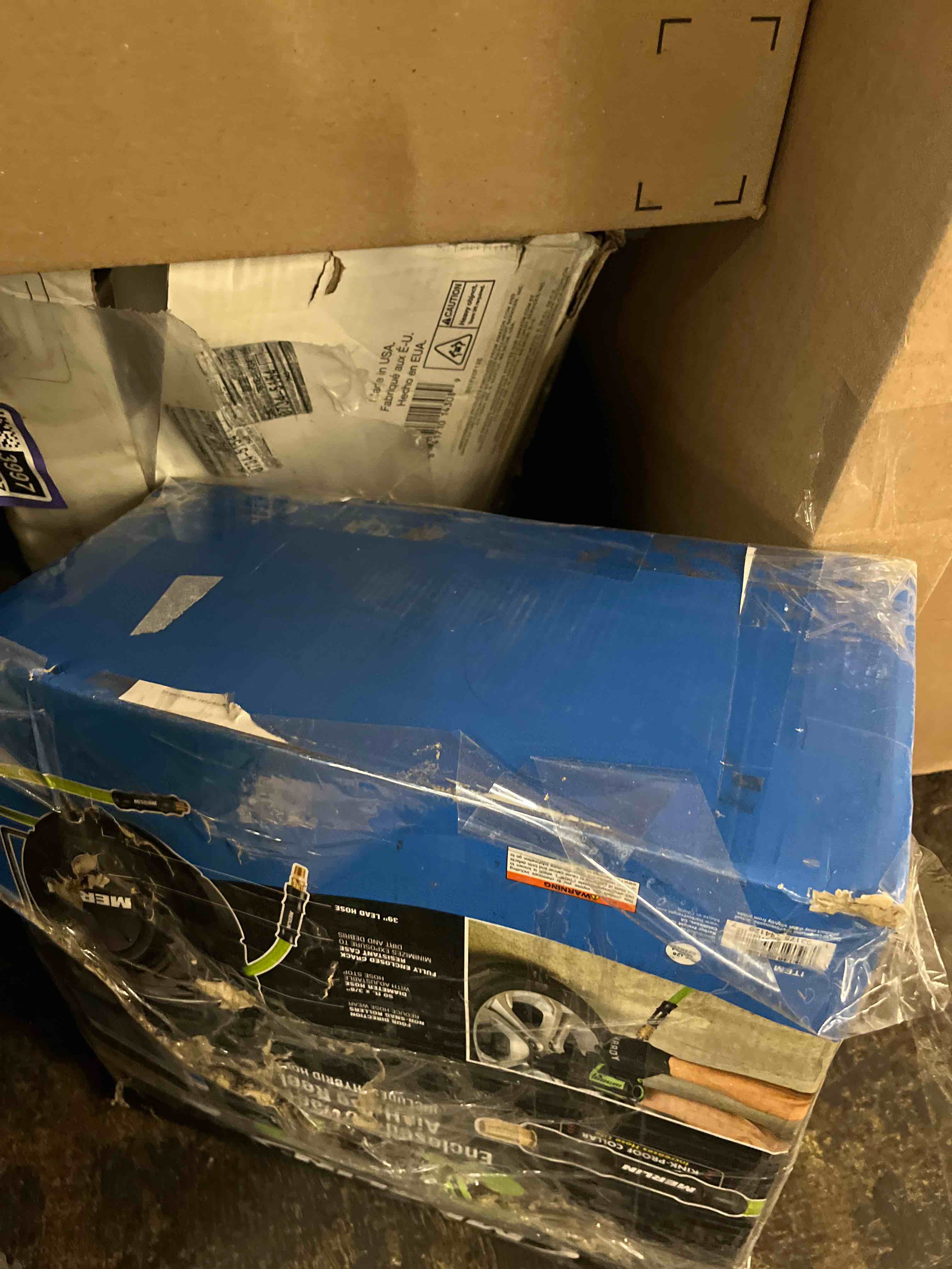 Condition photo showing Good Condition for MERLIN 3/8 in. x 50 ft. Enclosed Retractable Air Hose Reel