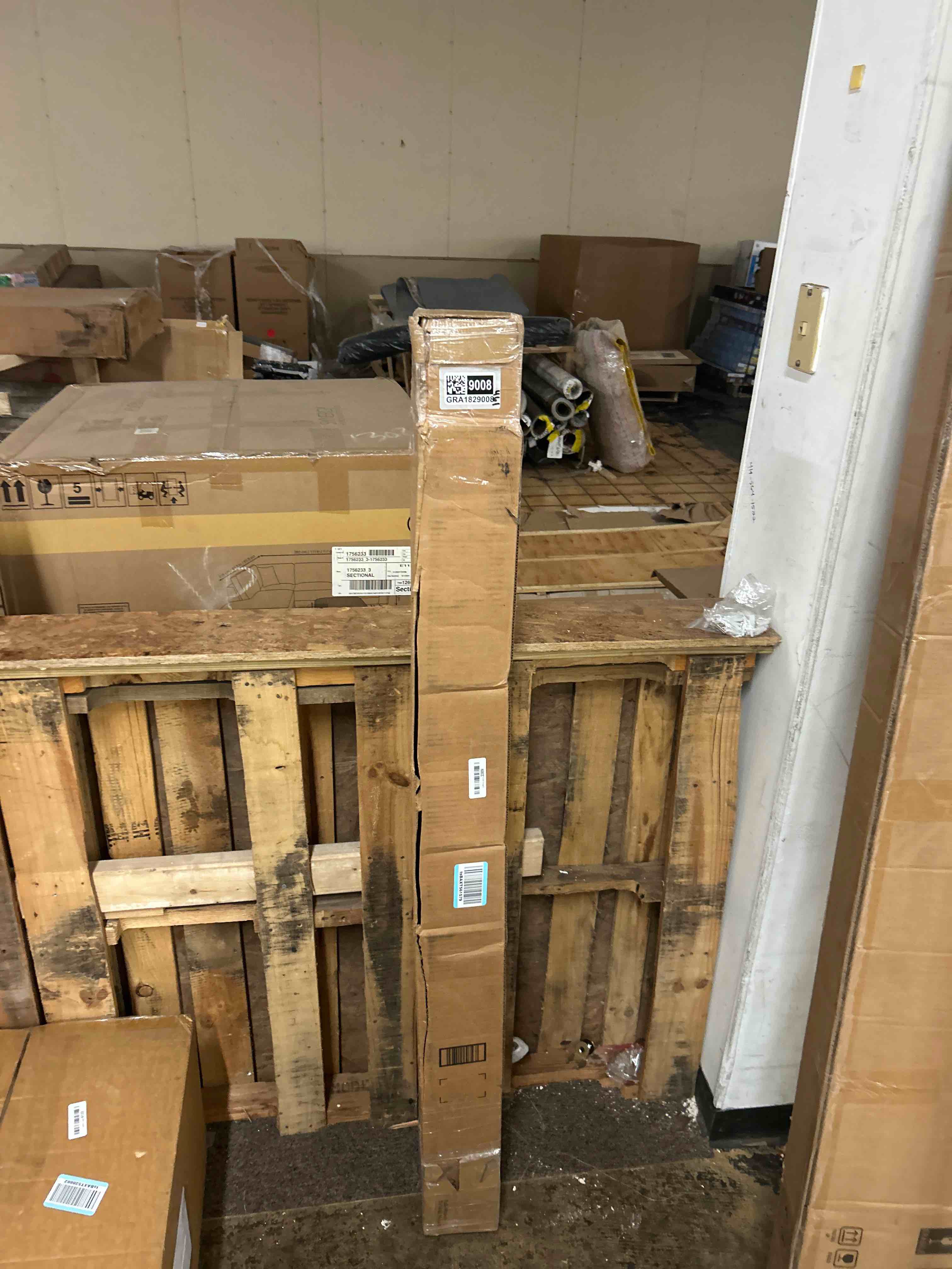 Condition photo showing New/Like New for Kate Transparent PVC Reflection Floor Mat - 5x8ft Clear Reflective Photography Backdrop, Durable Table Cover Protector for Studio, Waterproof and Scratch-Resistant Plastic Mat