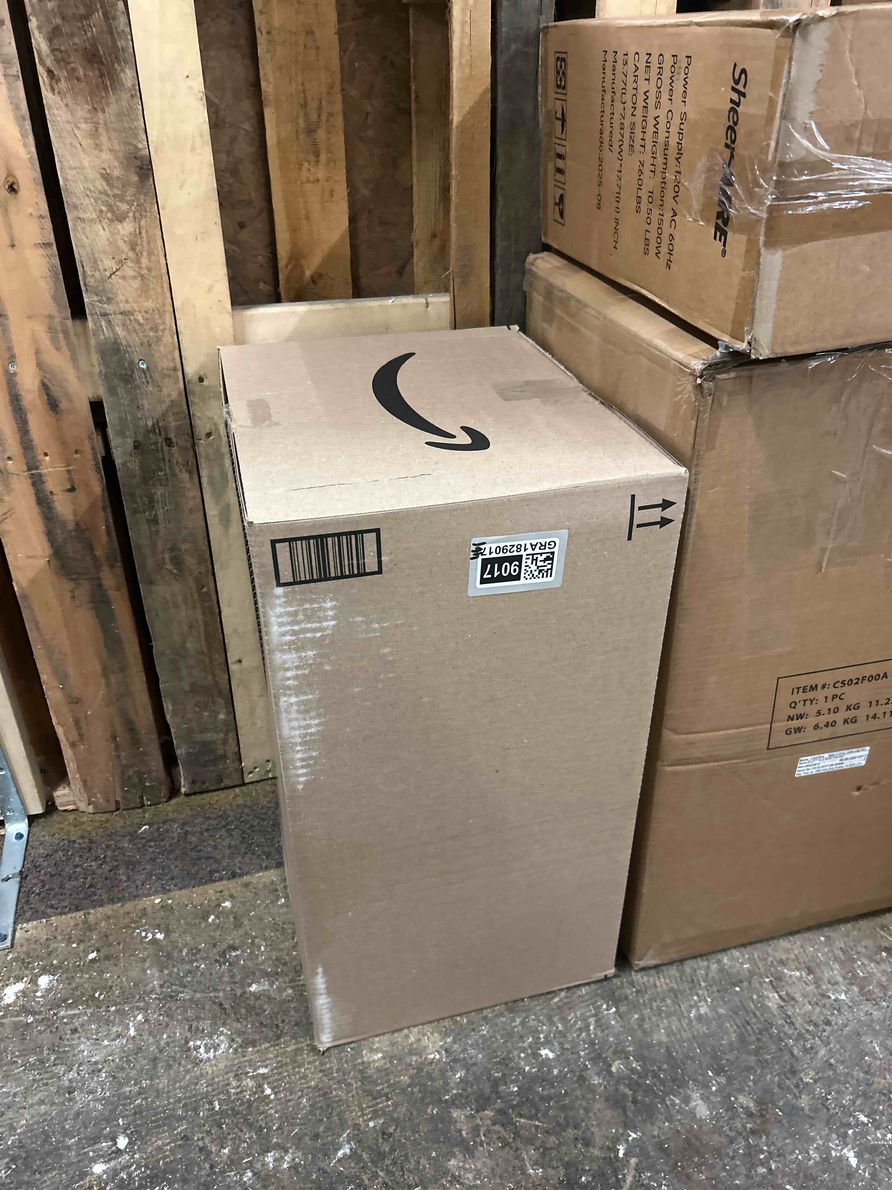 Condition photo showing New/Like New for 2 Pieces 1/8" Clear Circle Acrylic Sheet, 18 Inch Diameter Plexiglass Sheet, Round for Cake Discs, Plexiglass Table Top, Acrylic Backdrops and DIY Display Projects Craft